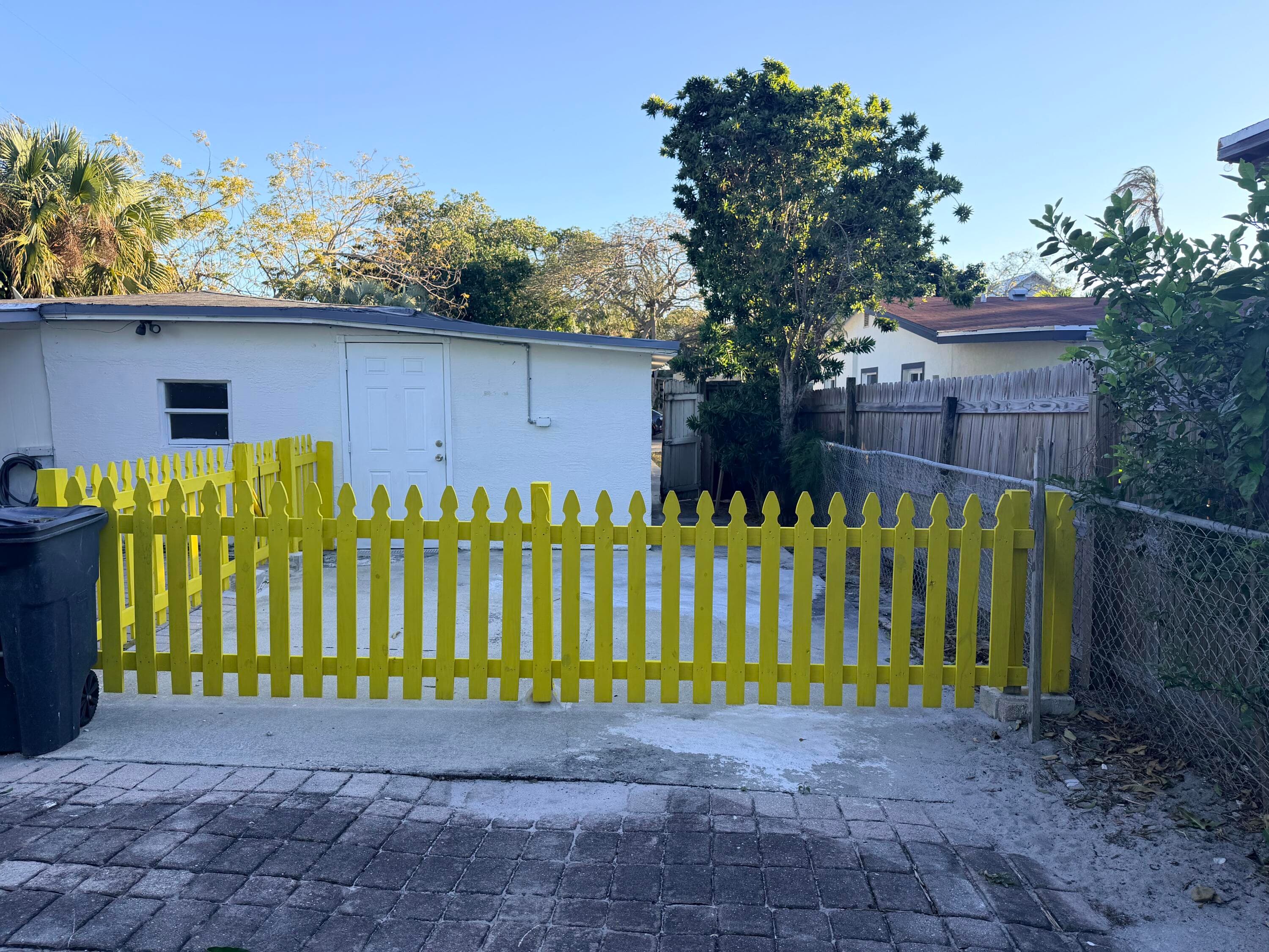 711 Fernwood Drive, West Palm Beach, FL 33405 — photo 11 of 11