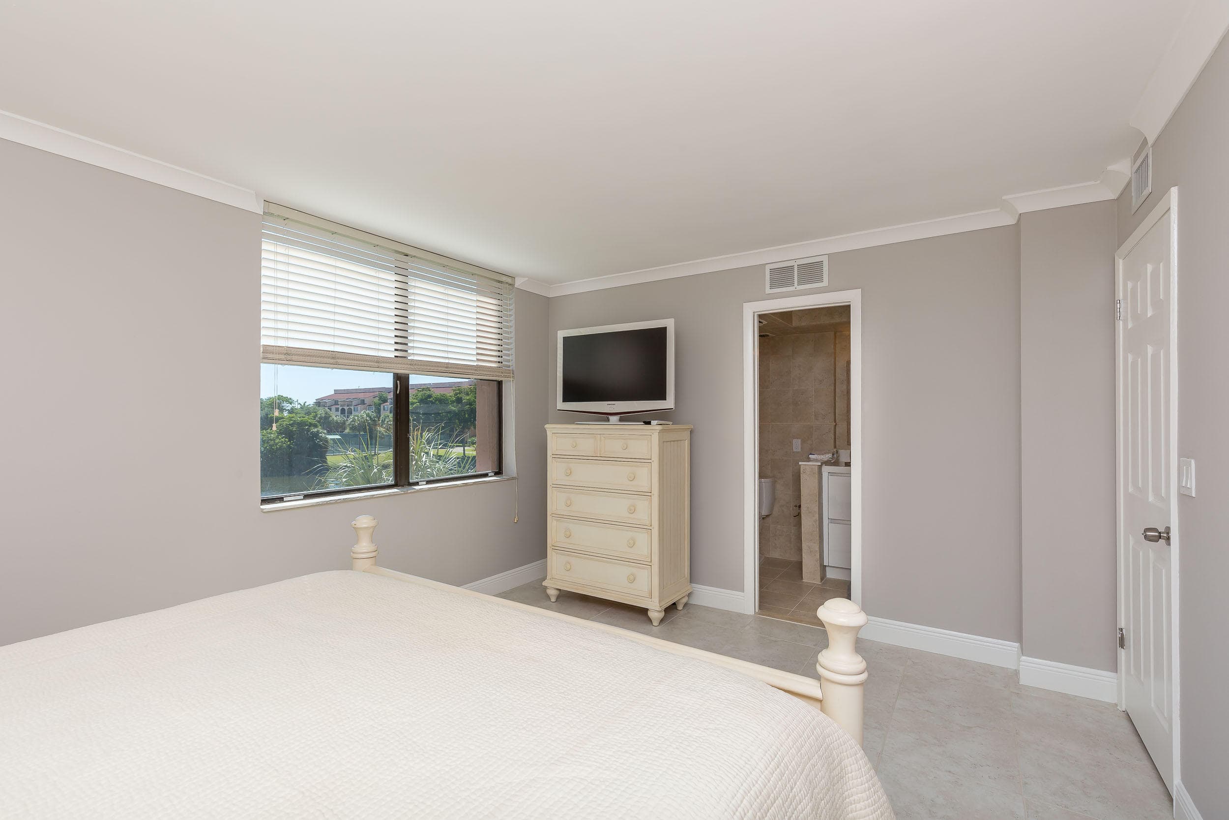 2455 Lindell Boulevard 3304, Delray Beach, FL 33444 — photo 12 of 28