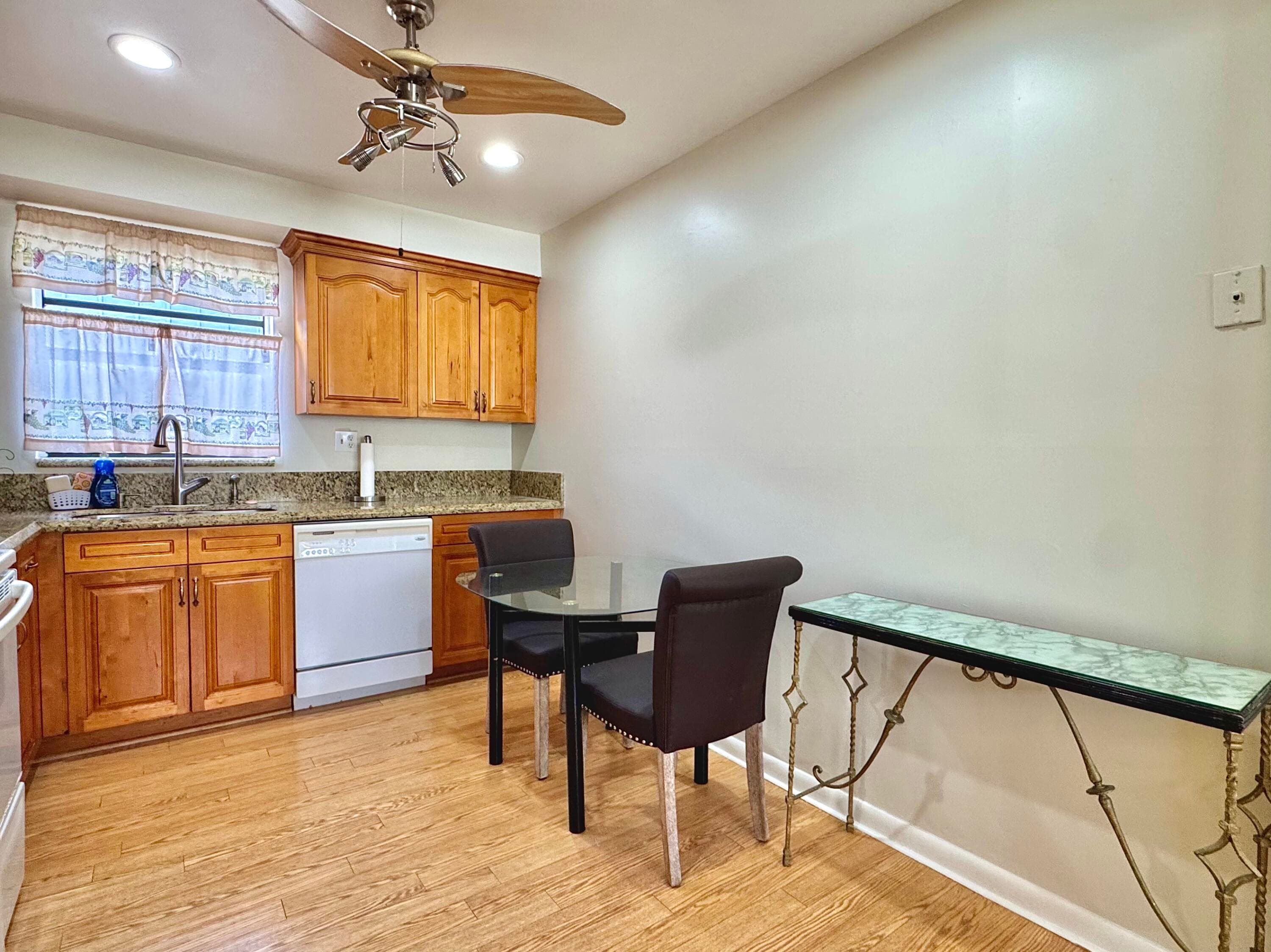 565 Piedmont L, Delray Beach, FL 33484 — photo 7 of 37