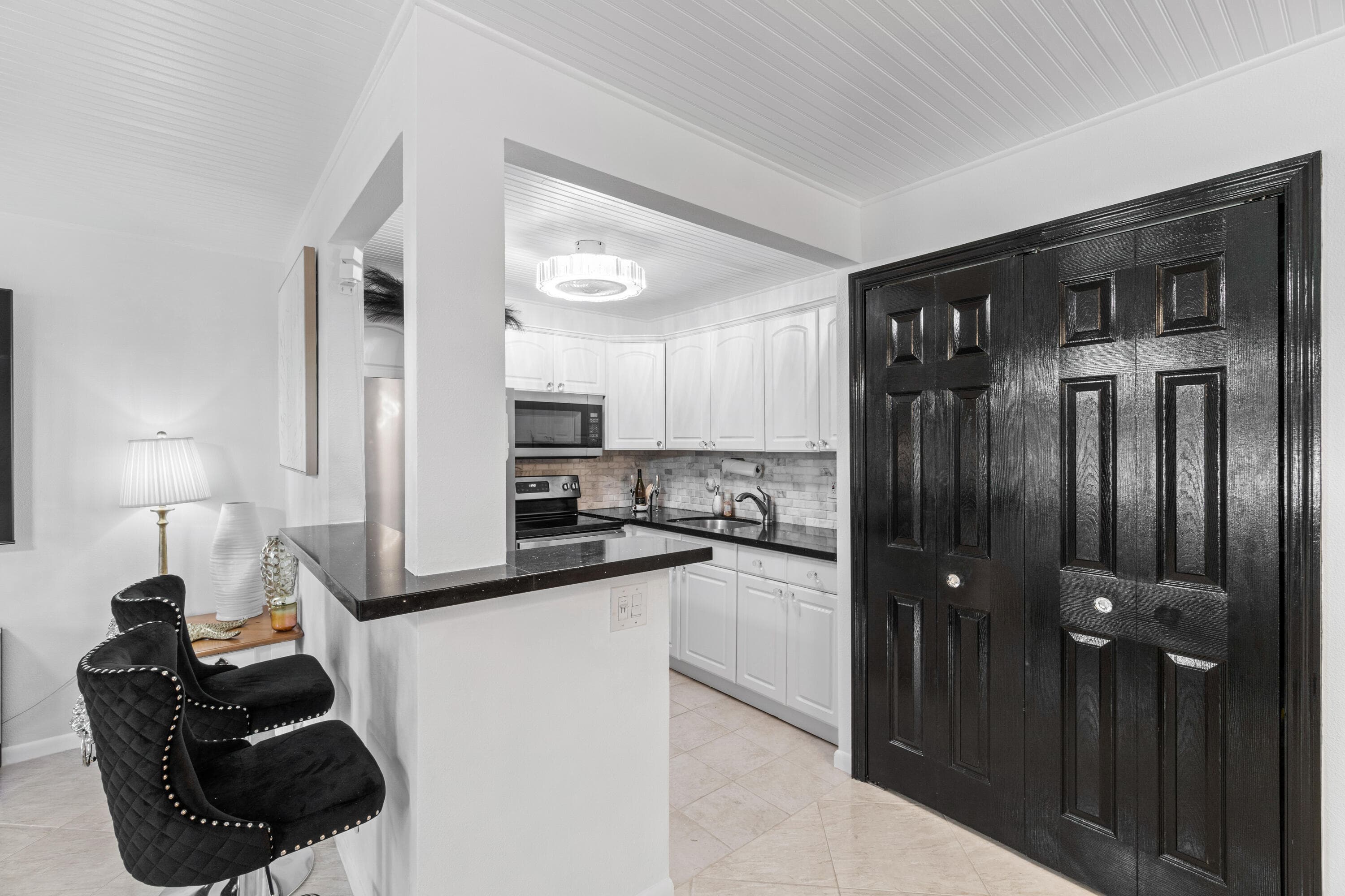 340 Horizons W 102, Boynton Beach, FL 33435 — photo 6 of 32