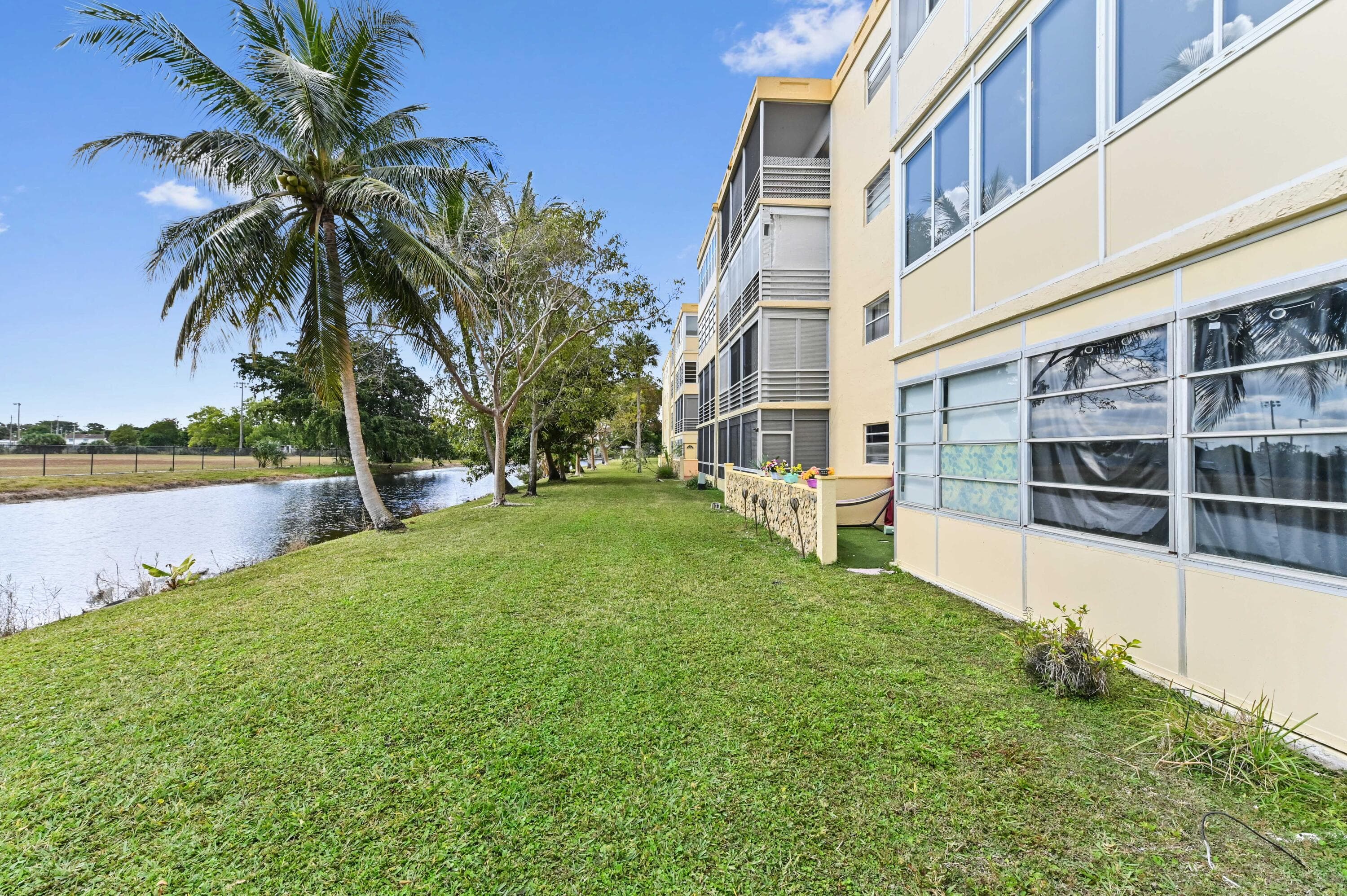 3940 NW 42nd Avenue 116, Lauderdale Lakes, FL 33319 — photo 19 of 24