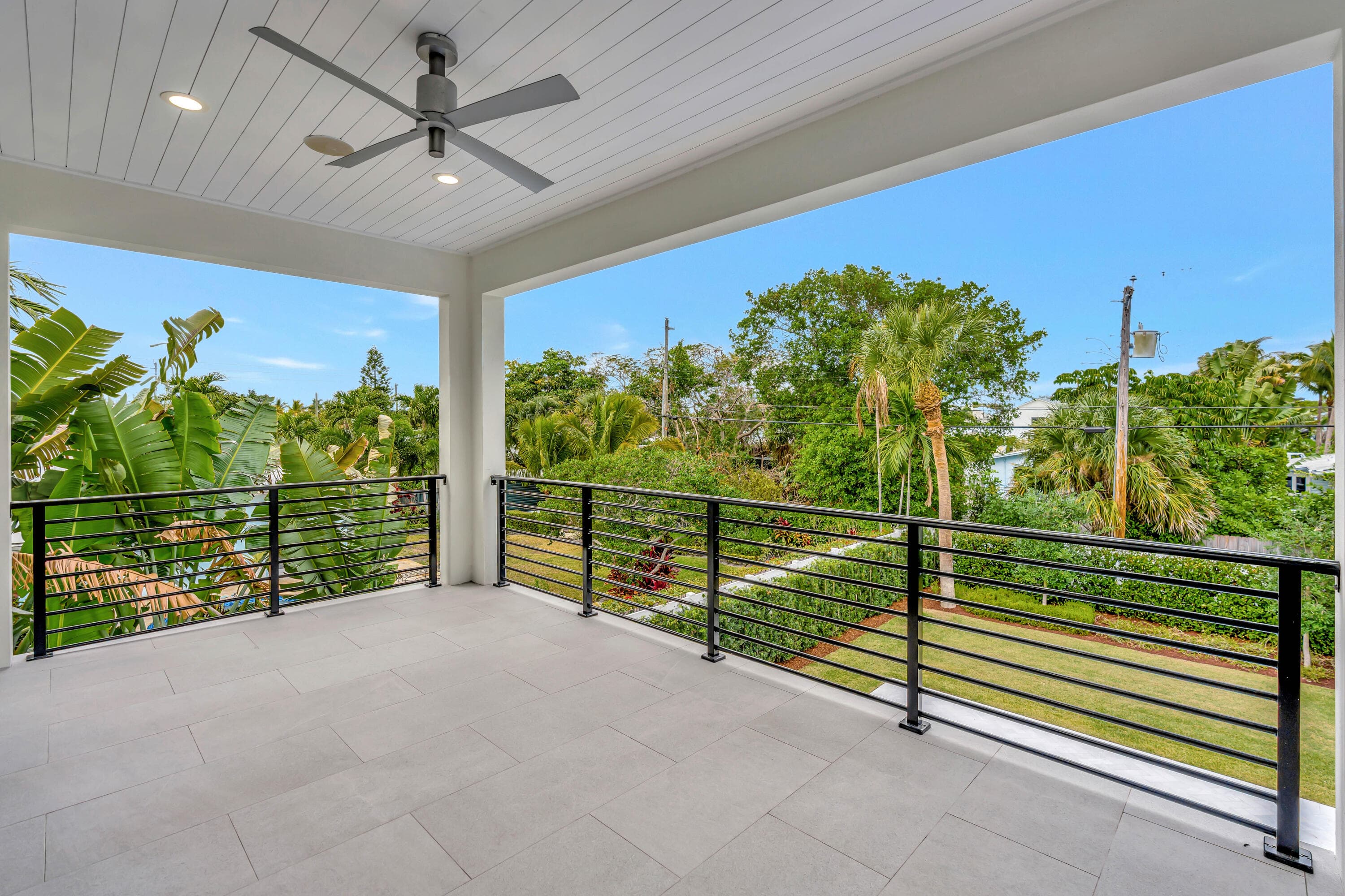 245 Alhambra Place, West Palm Beach, FL 33405 — photo 29 of 46