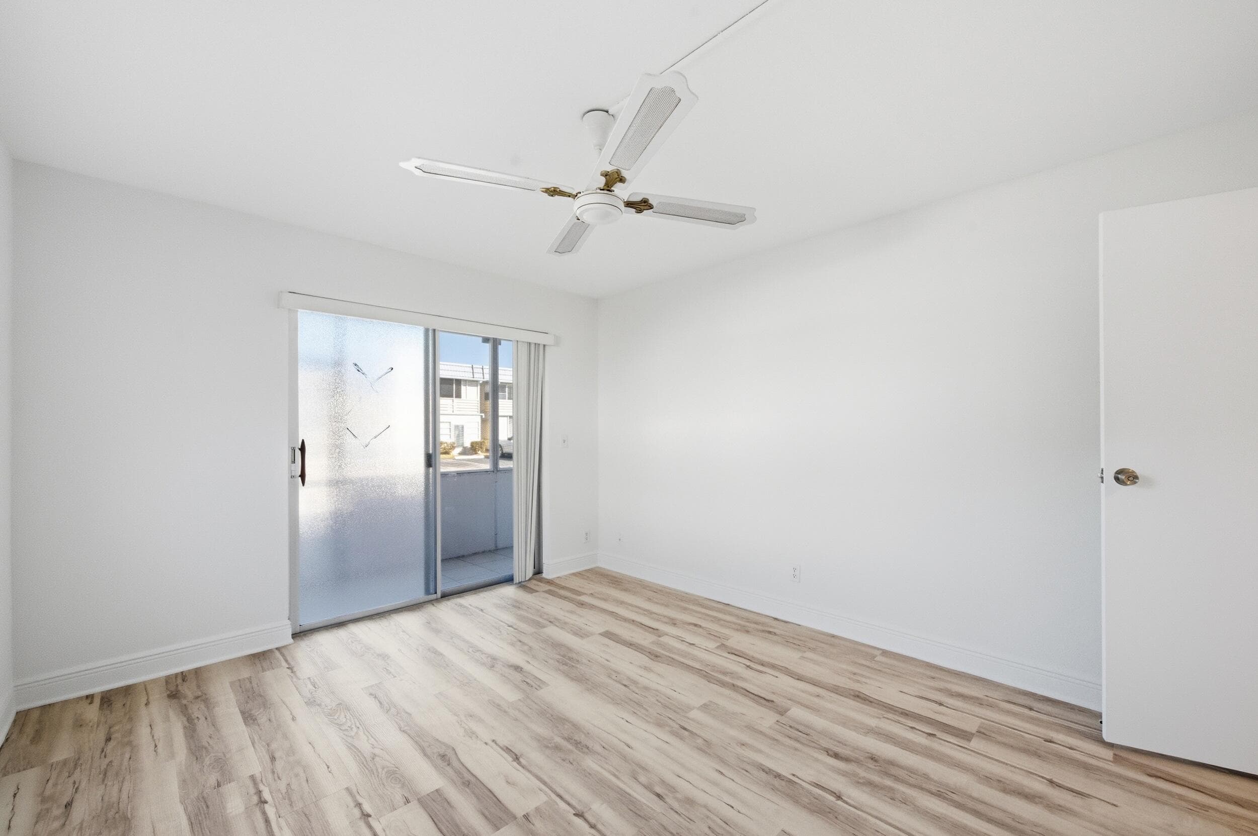 452 Brittany J, Delray Beach, FL 33446 — photo 15 of 50