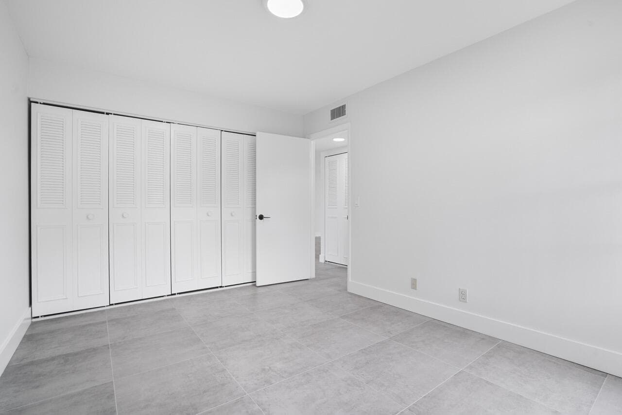 737 Nantucket Circle B, Lake Worth, FL 33467 — photo 13 of 29