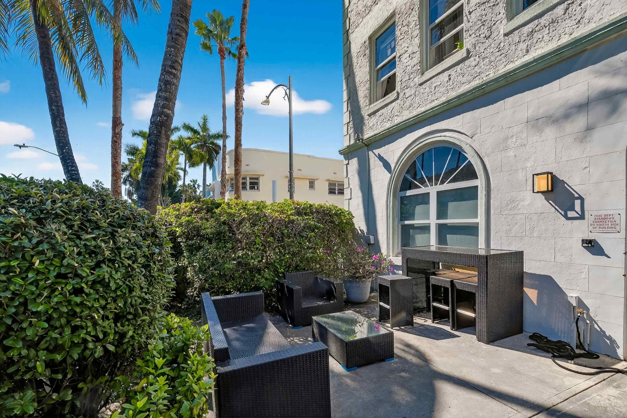 802 Euclid Avenue 104, Miami Beach, FL 33139 — photo 3 of 26