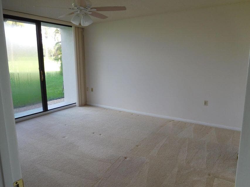 2461 Village Boulevard 102, West Palm Beach, FL 33409 — photo 4 of 13