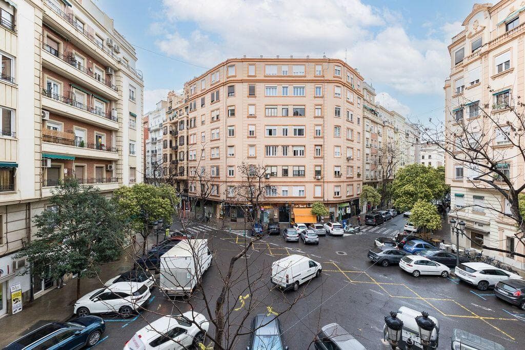 26 Carrer Del Mestre Gozalbo — photo 43 of 49