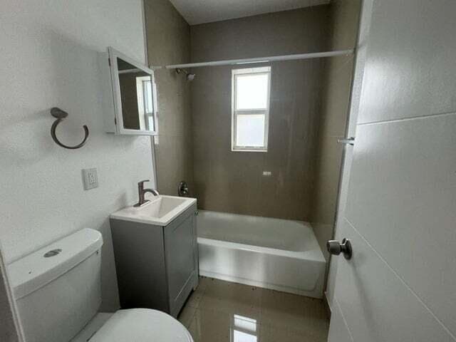 206 NW 84th Street 206, Miami, FL 33150 — photo 17 of 20