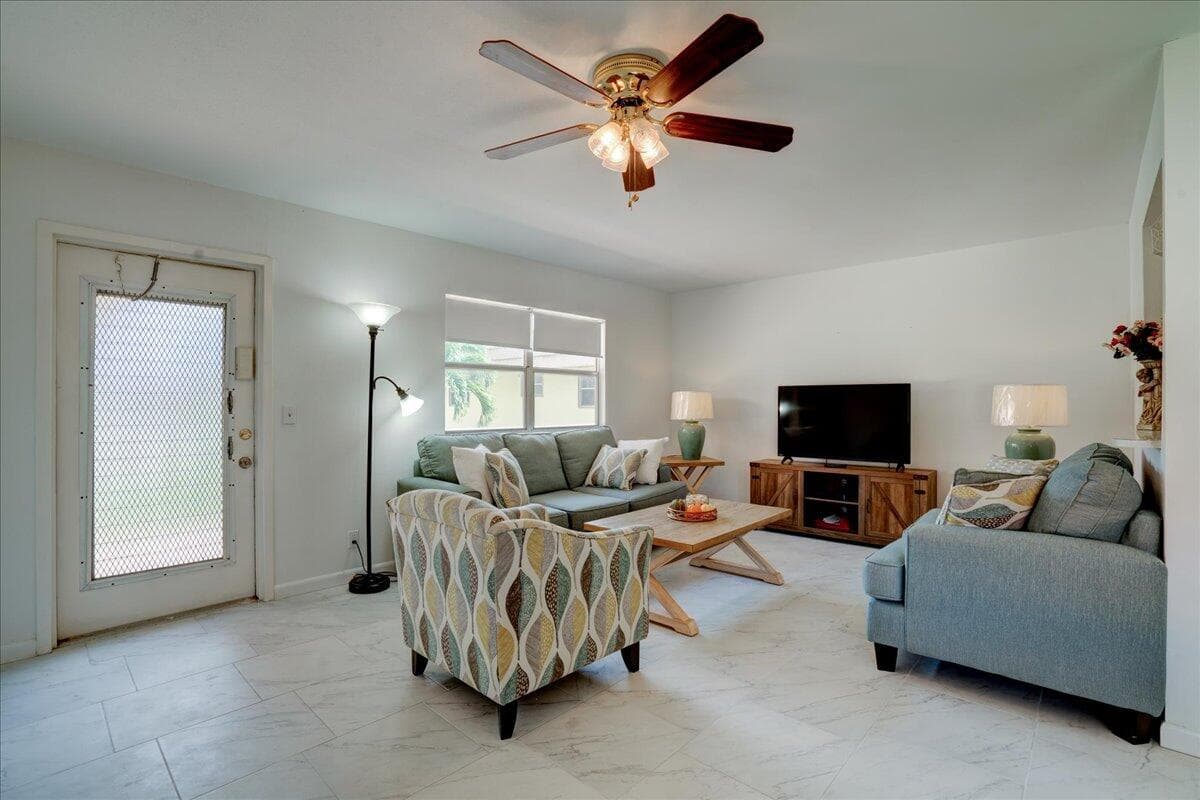 222 Saxony E 222, Delray Beach, FL 33446 — photo 1 of 17