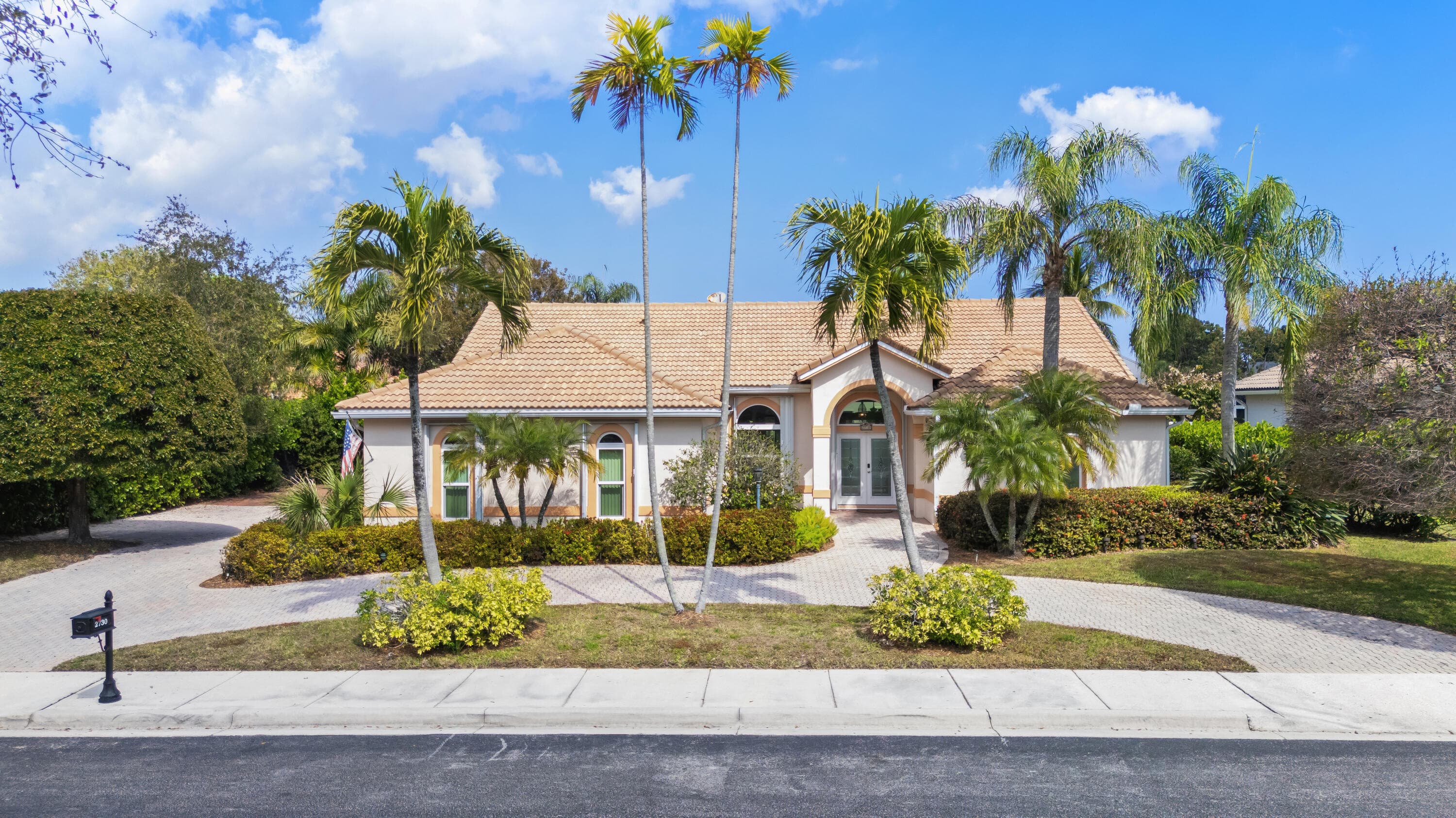 2730 Tecumseh Drive, West Palm Beach, FL 33409 — photo 1 of 49