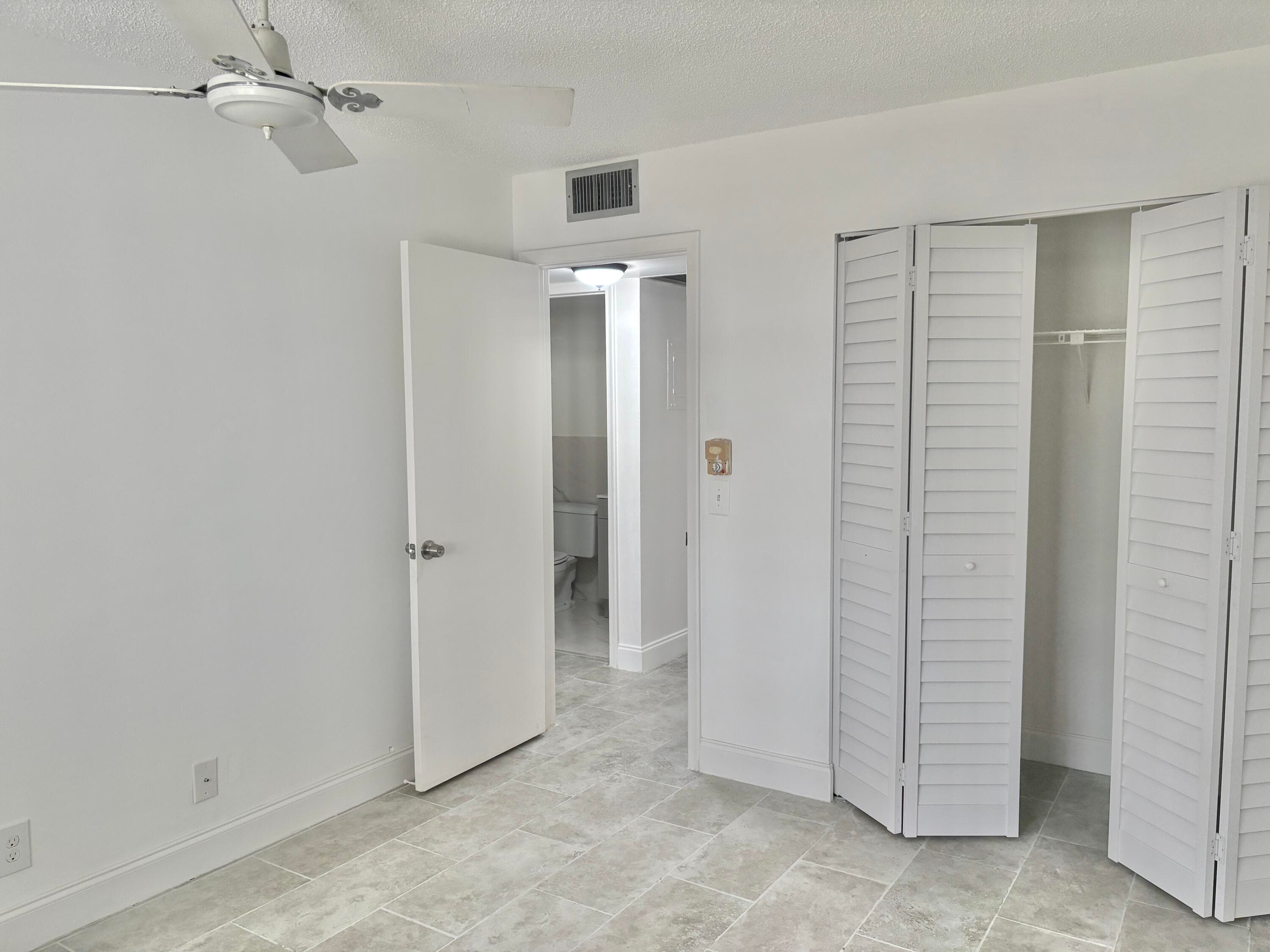 239 Sussex L, West Palm Beach, FL 33417 — photo 3 of 25