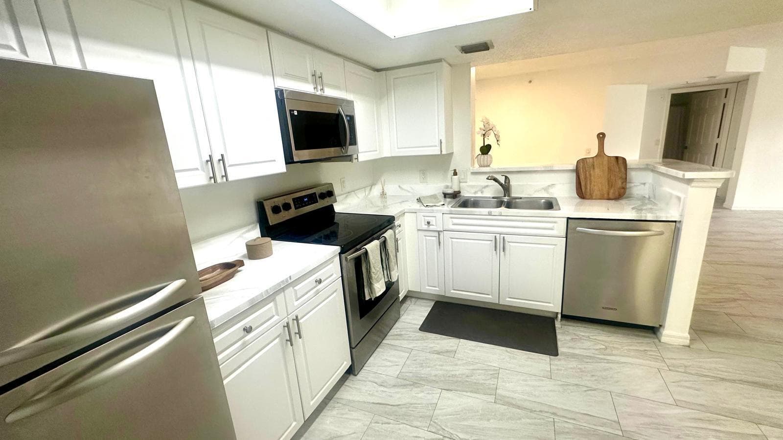 5025 Wiles Road 107, Coconut Creek, FL 33073 — photo 5 of 31