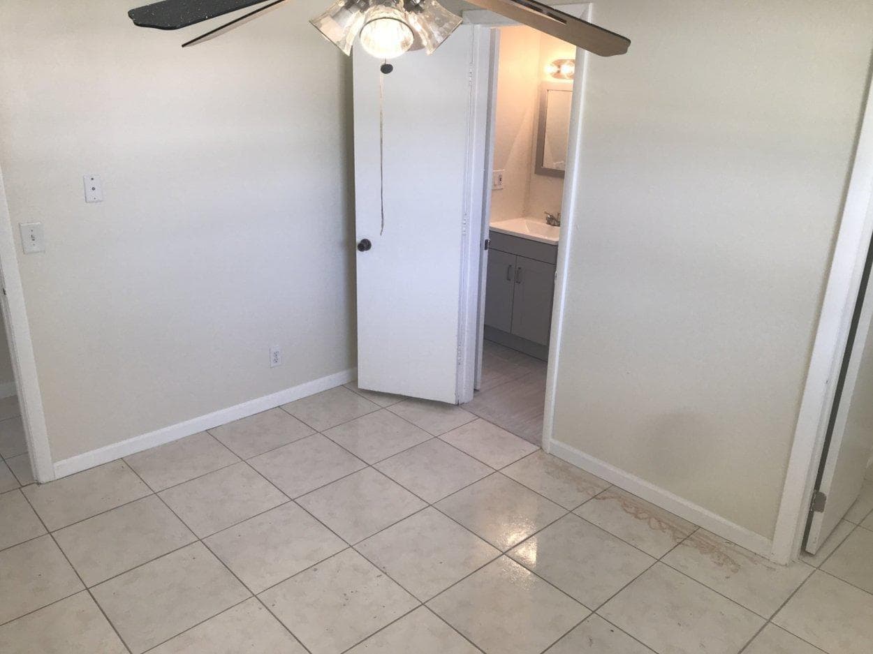 5320 Harriet Place, West Palm Beach, FL 33407 — photo 11 of 22