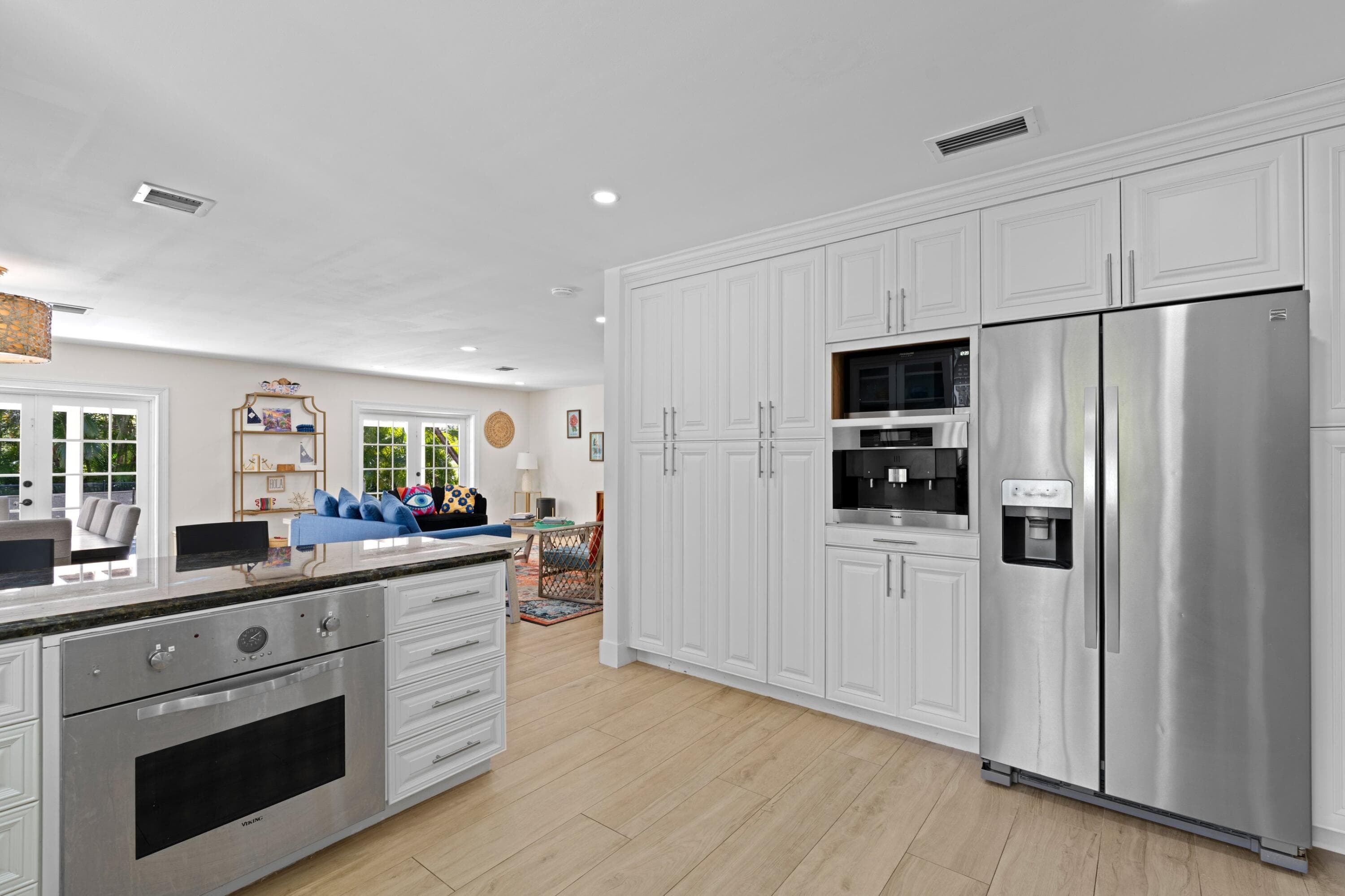 486 NW 1st Street, Boca Raton, FL 33432 — photo 14 of 48