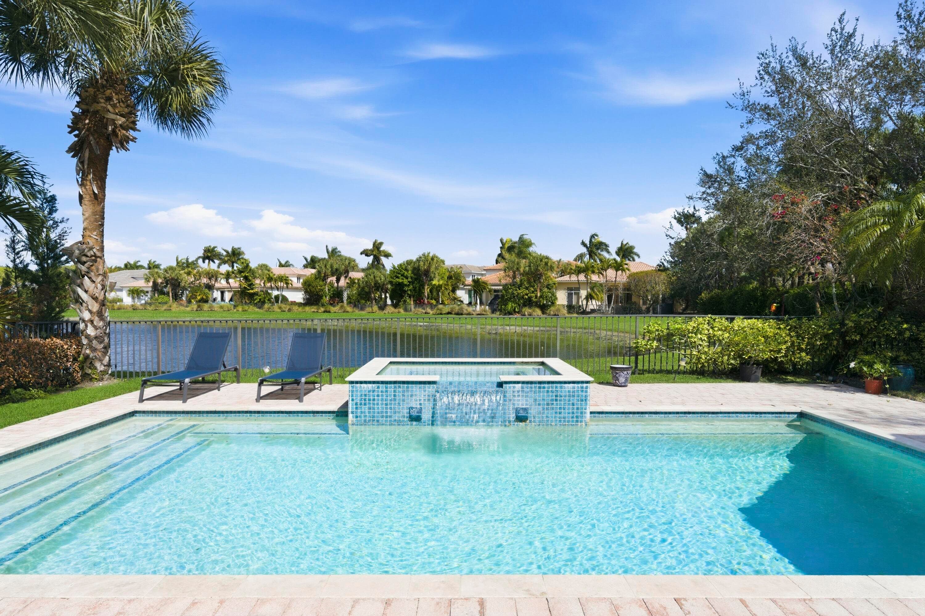 102 Tranquilla Drive, Palm Beach Gardens, FL 33418 — photo 3 of 33