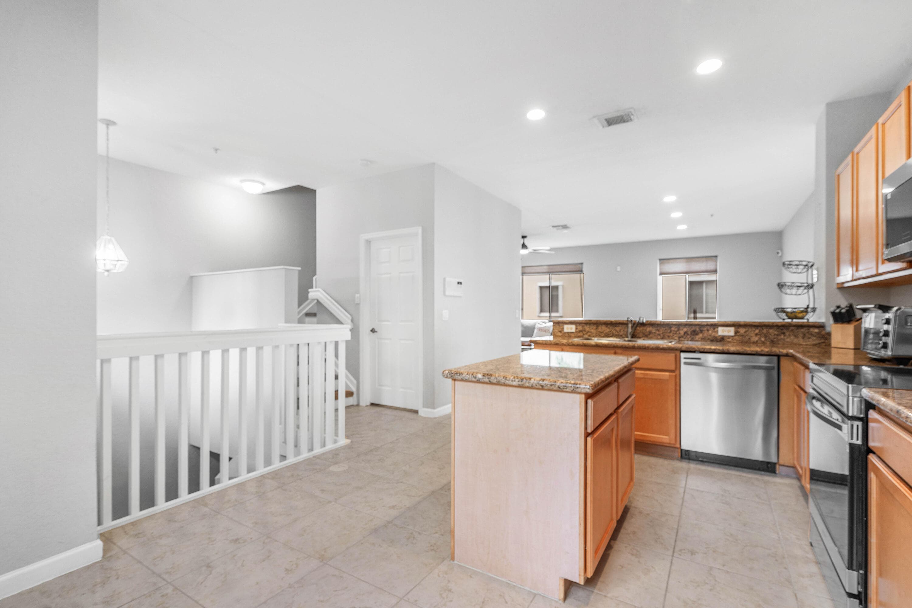 2897 S Greenleaf Circle, Boynton Beach, FL 33426 — photo 14 of 31