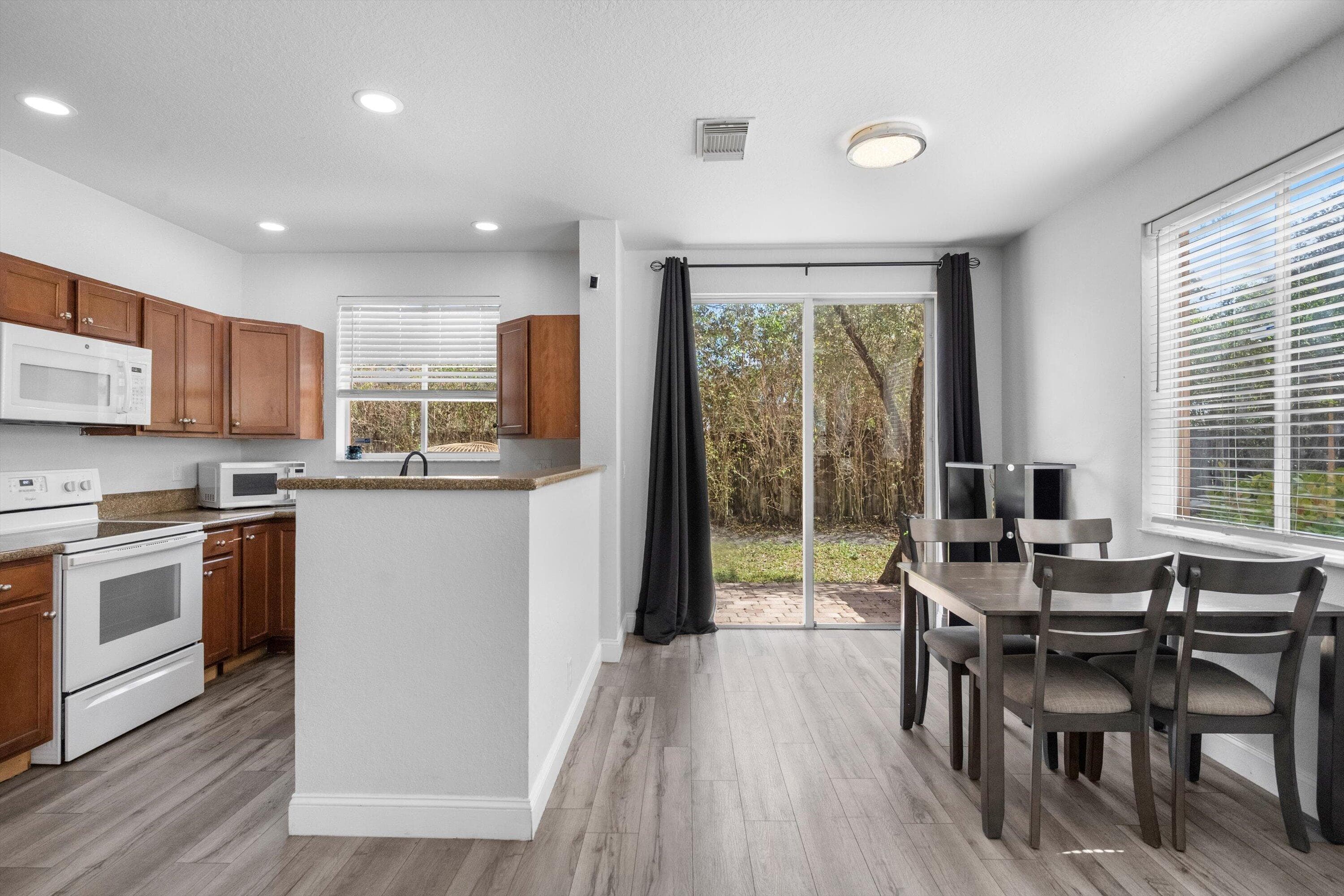 3268 Mirella Drive, Riviera Beach, FL 33404 — photo 10 of 31