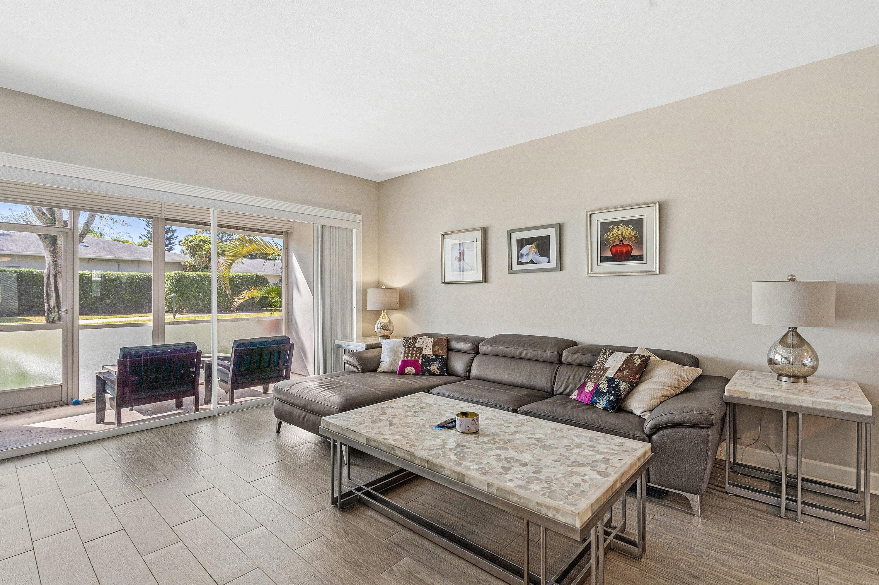 2440 SW 22nd Avenue 703, Delray Beach, FL 33445 — photo 8 of 35