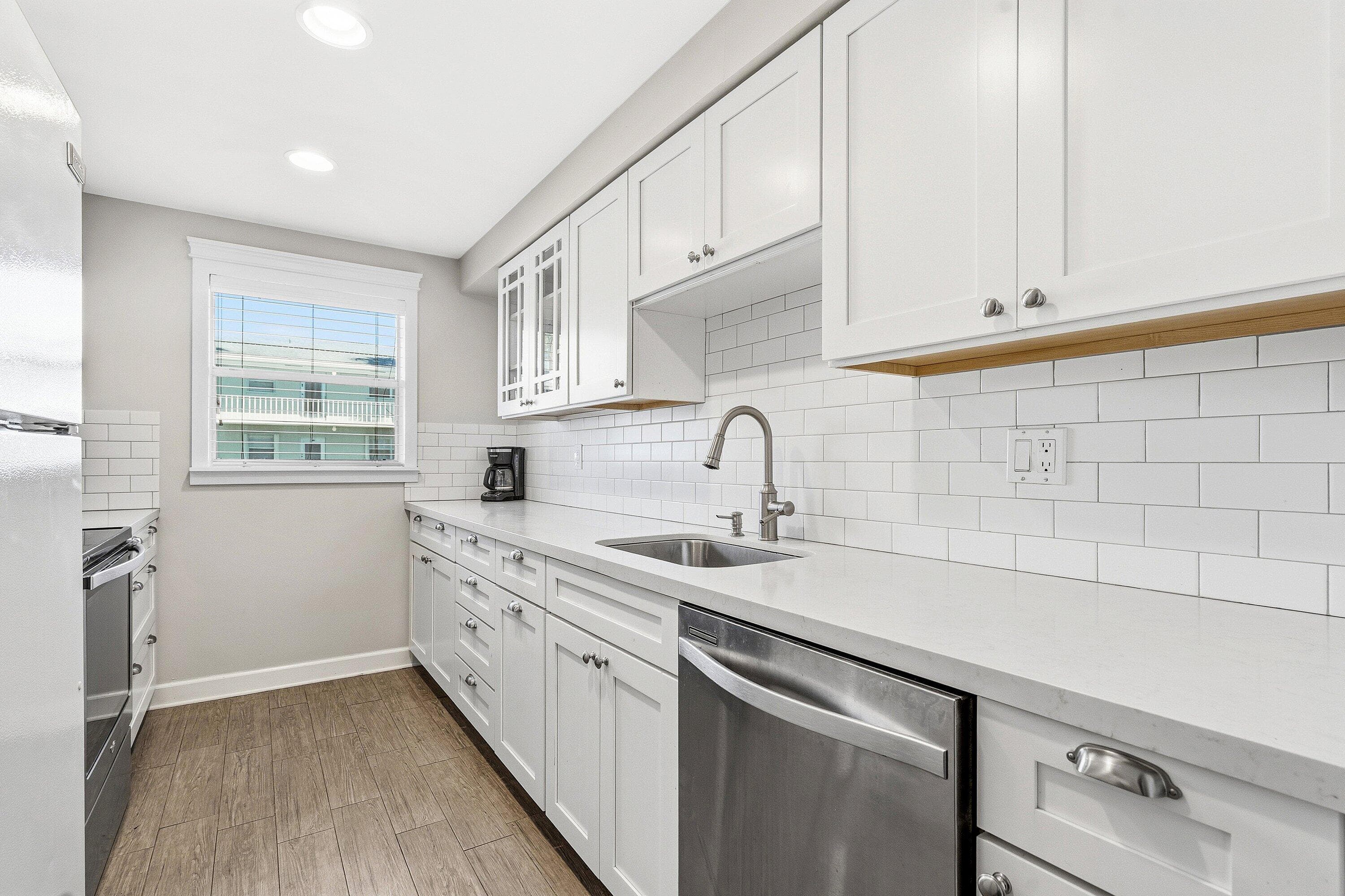 2440 SW 22nd Avenue 703, Delray Beach, FL 33445 — photo 12 of 35