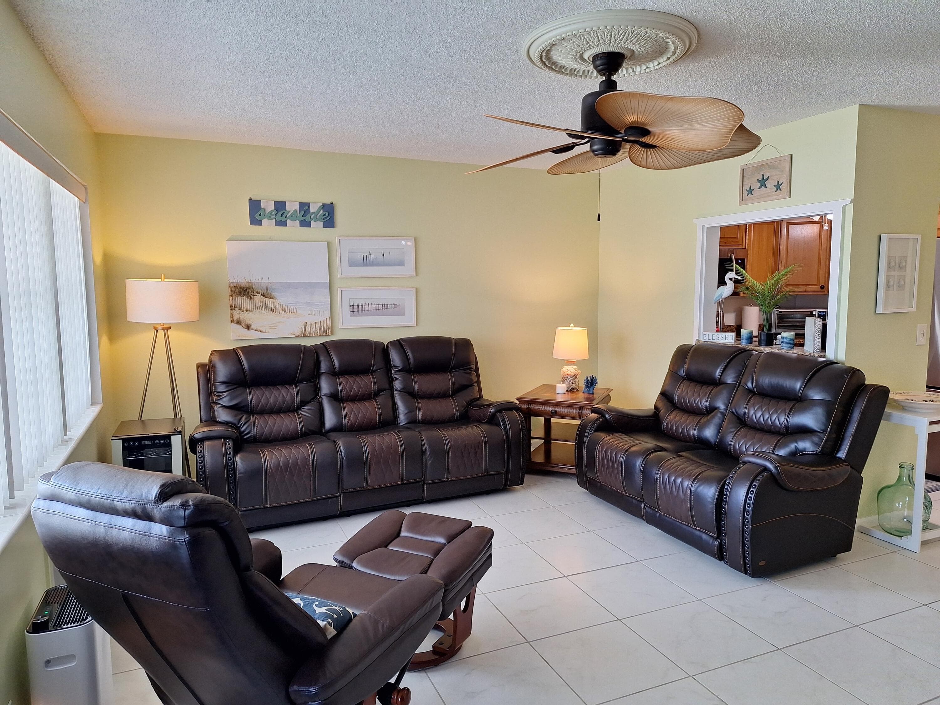 305 Andover L, West Palm Beach, FL 33417 — photo 3 of 28