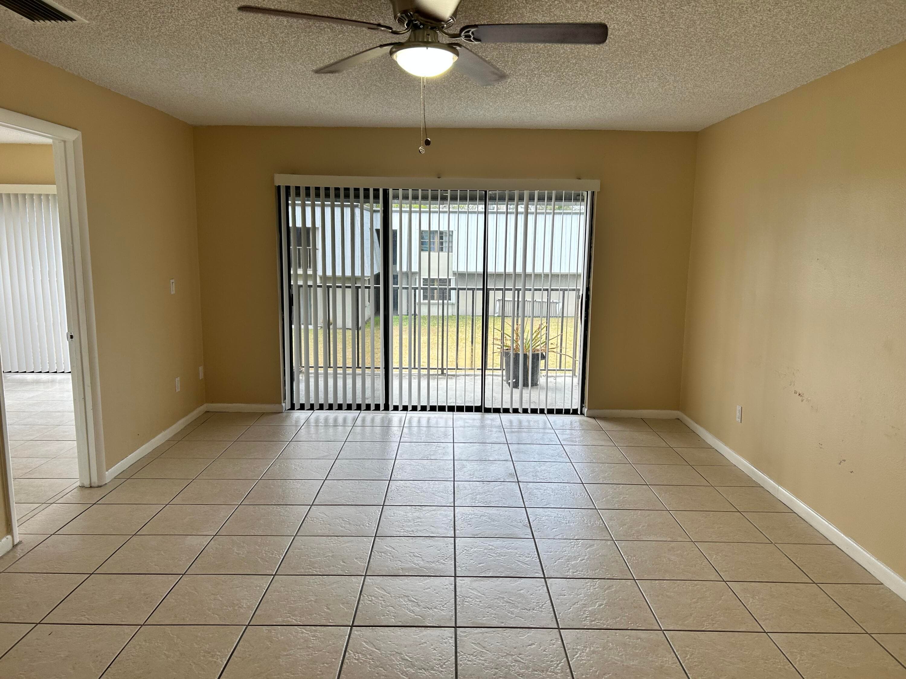 2513 S 17th Street 207, Fort Pierce, FL 34982 — photo 5 of 11