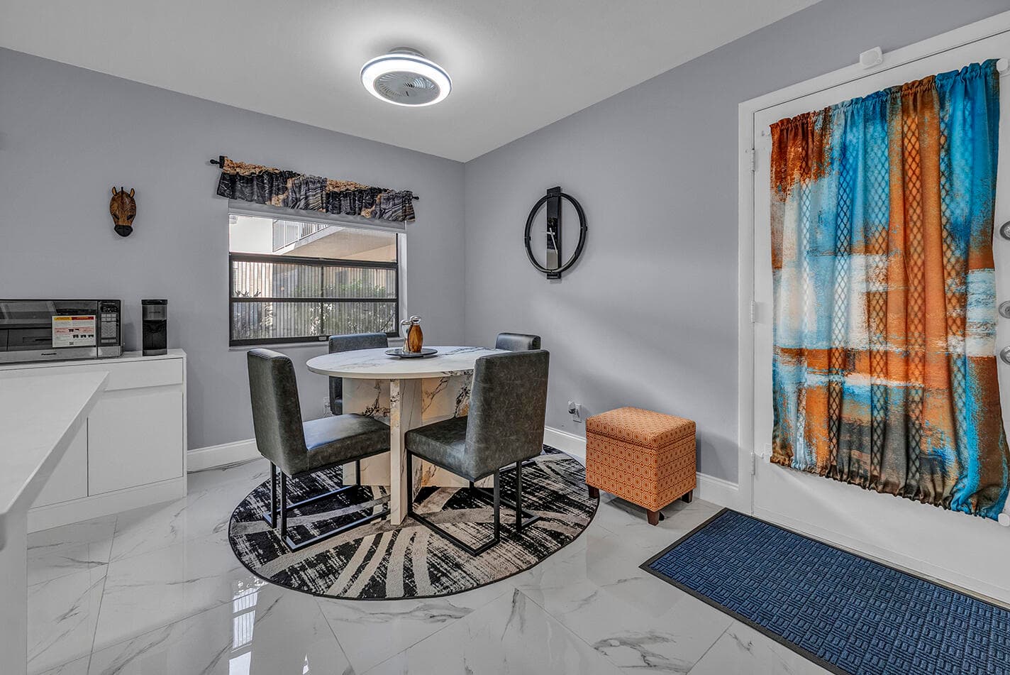 162 Capri D, Delray Beach, FL 33484 — photo 6 of 19