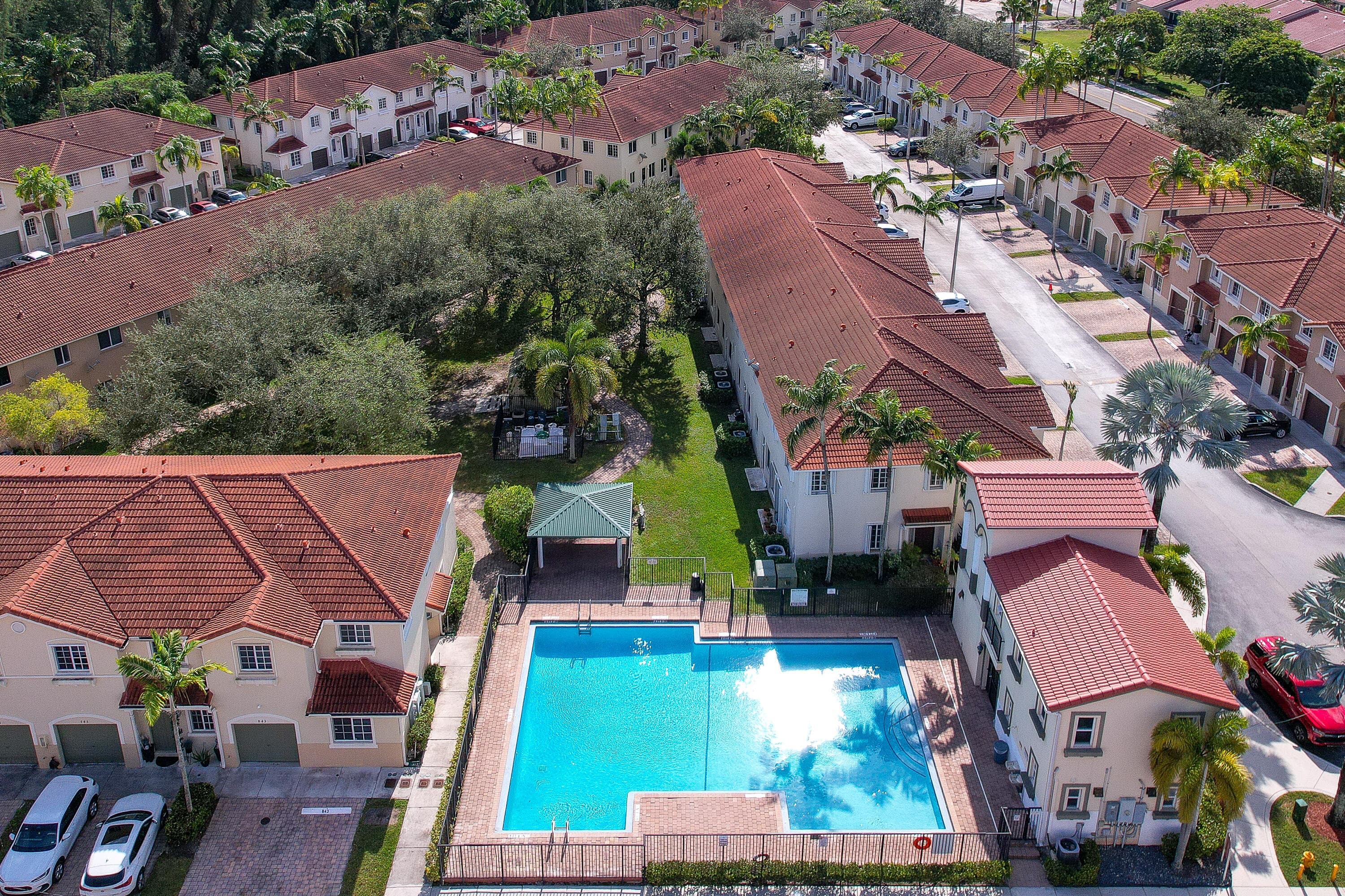 21105 NW 14th Place 4, Miami Gardens, FL 33169 — photo 15 of 66