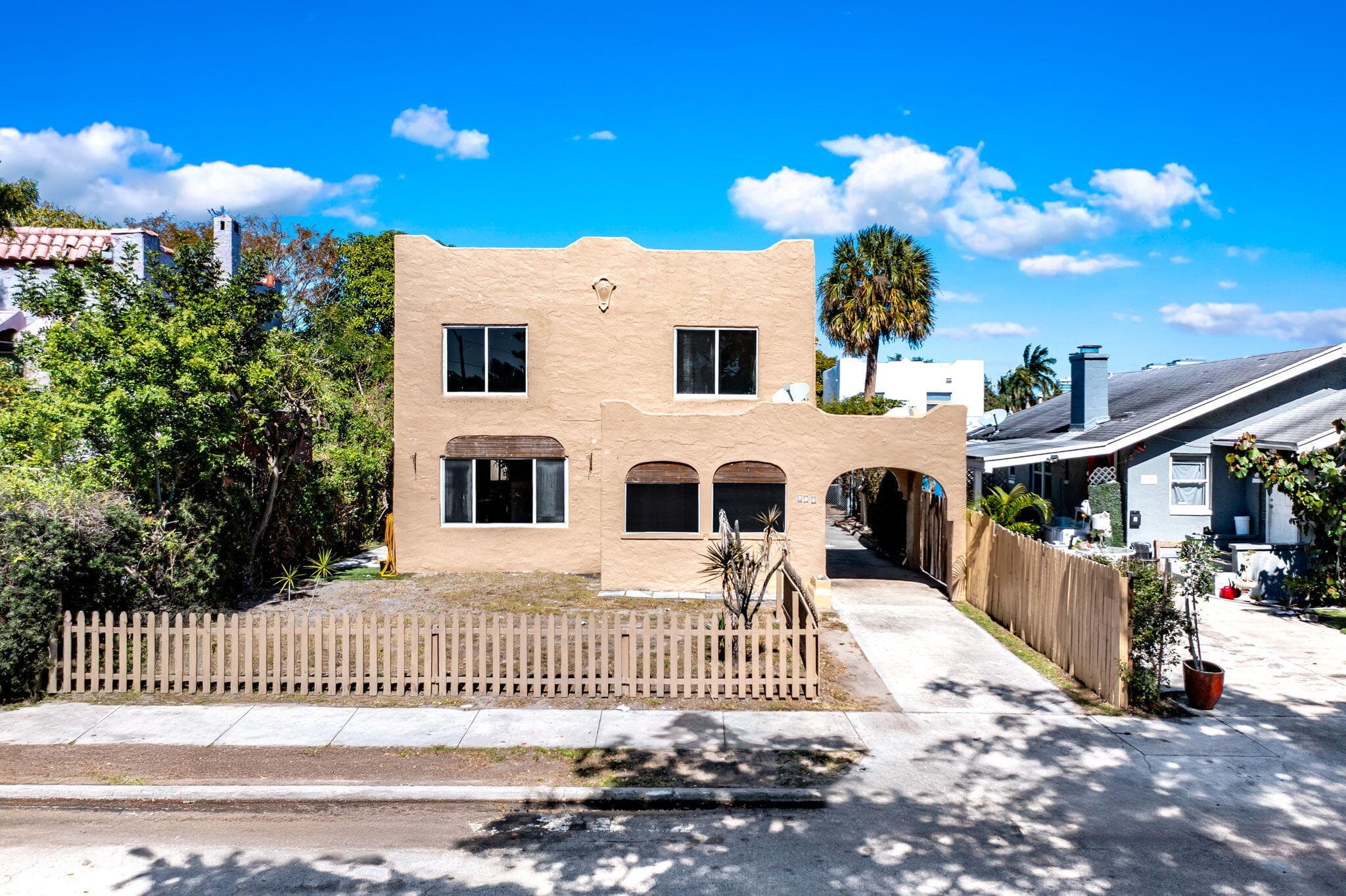 619 30th Street, West Palm Beach, FL 33407 — photo 2 of 57