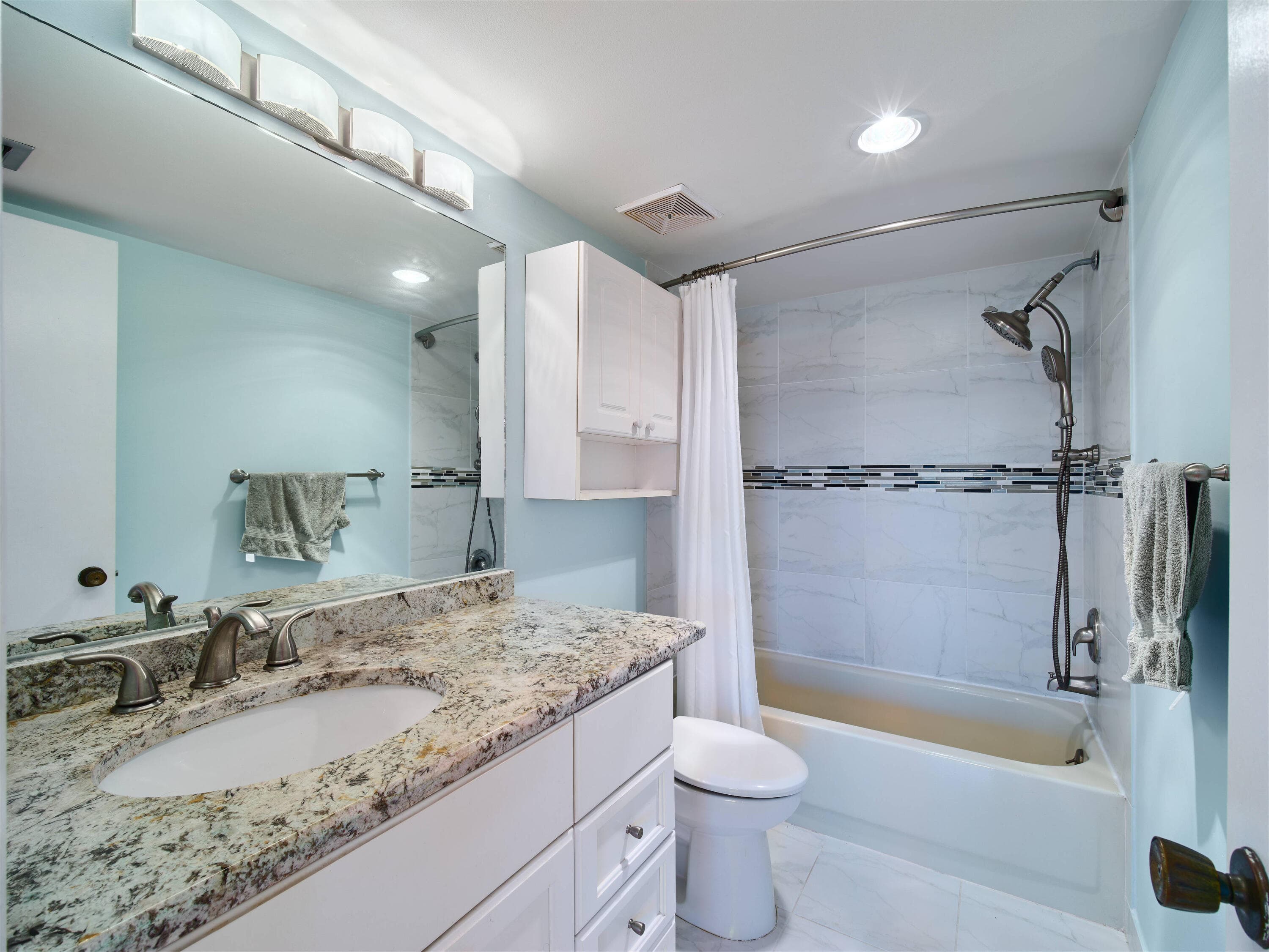 12790 Briarlake Drive 204, Palm Beach Gardens, FL 33418 — photo 16 of 42