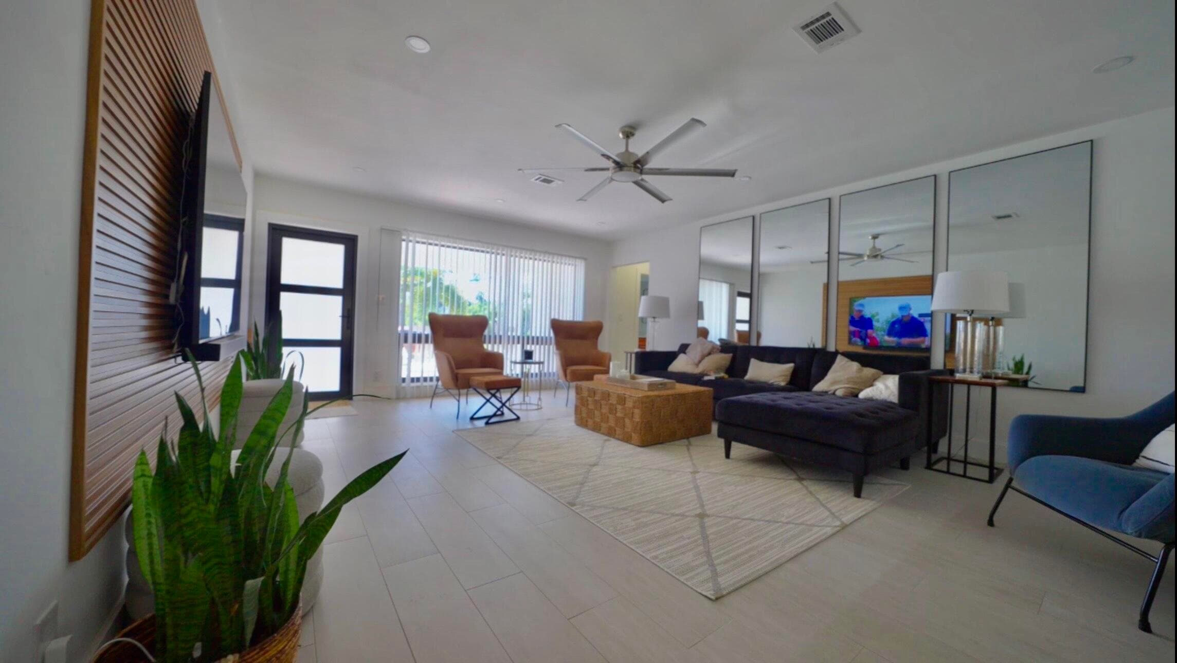 871 NE 27th Avenue, Pompano Beach, FL 33062 — photo 2 of 24