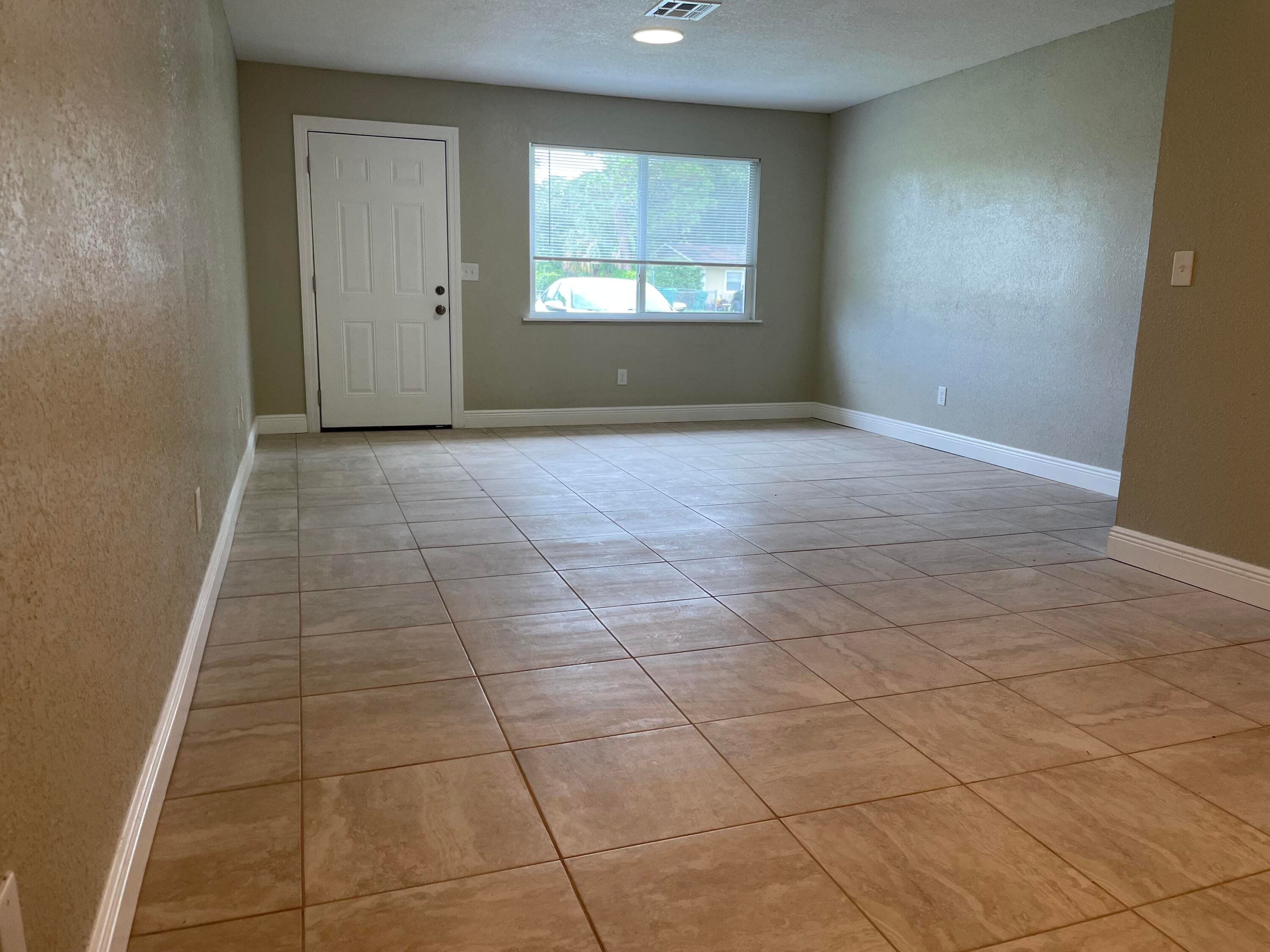 5004 Killarney Avenue A, Fort Pierce, FL 34951 — photo 3 of 16