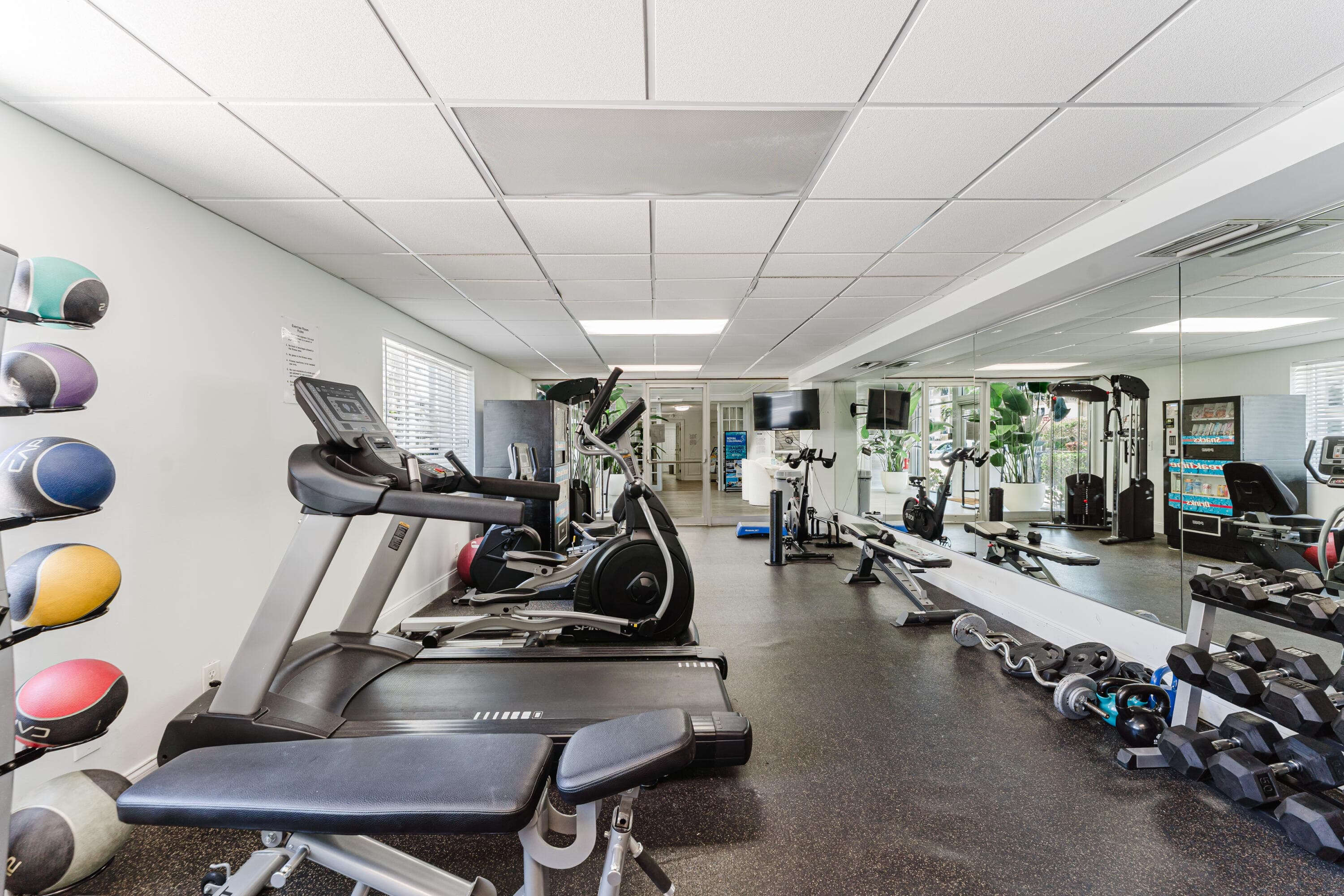 1035 Spanish River Road 108, Boca Raton, FL 33432 — photo 11 of 14