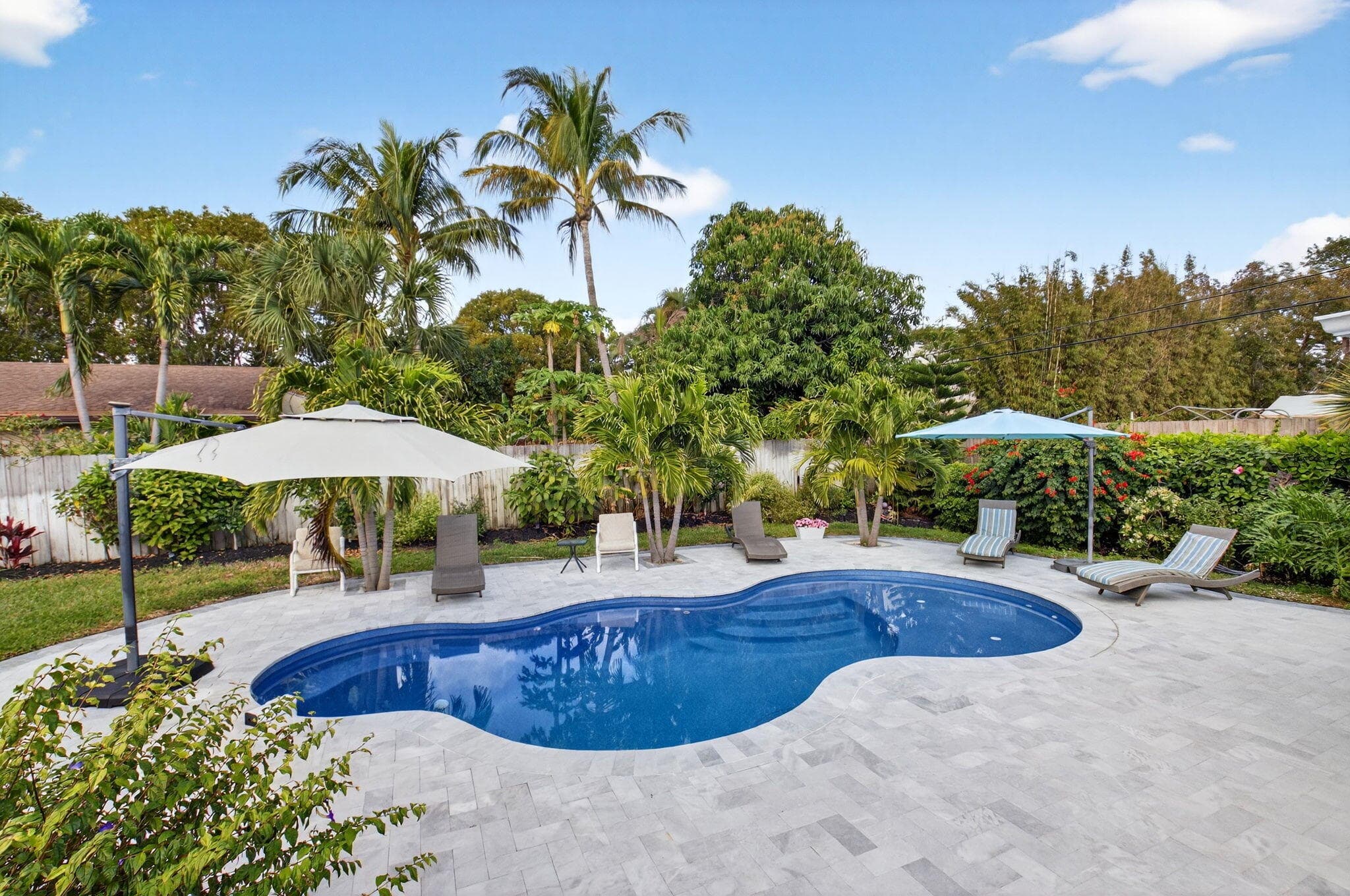 233 NE 12th Street NE, Delray Beach, FL 33444 — photo 2 of 55