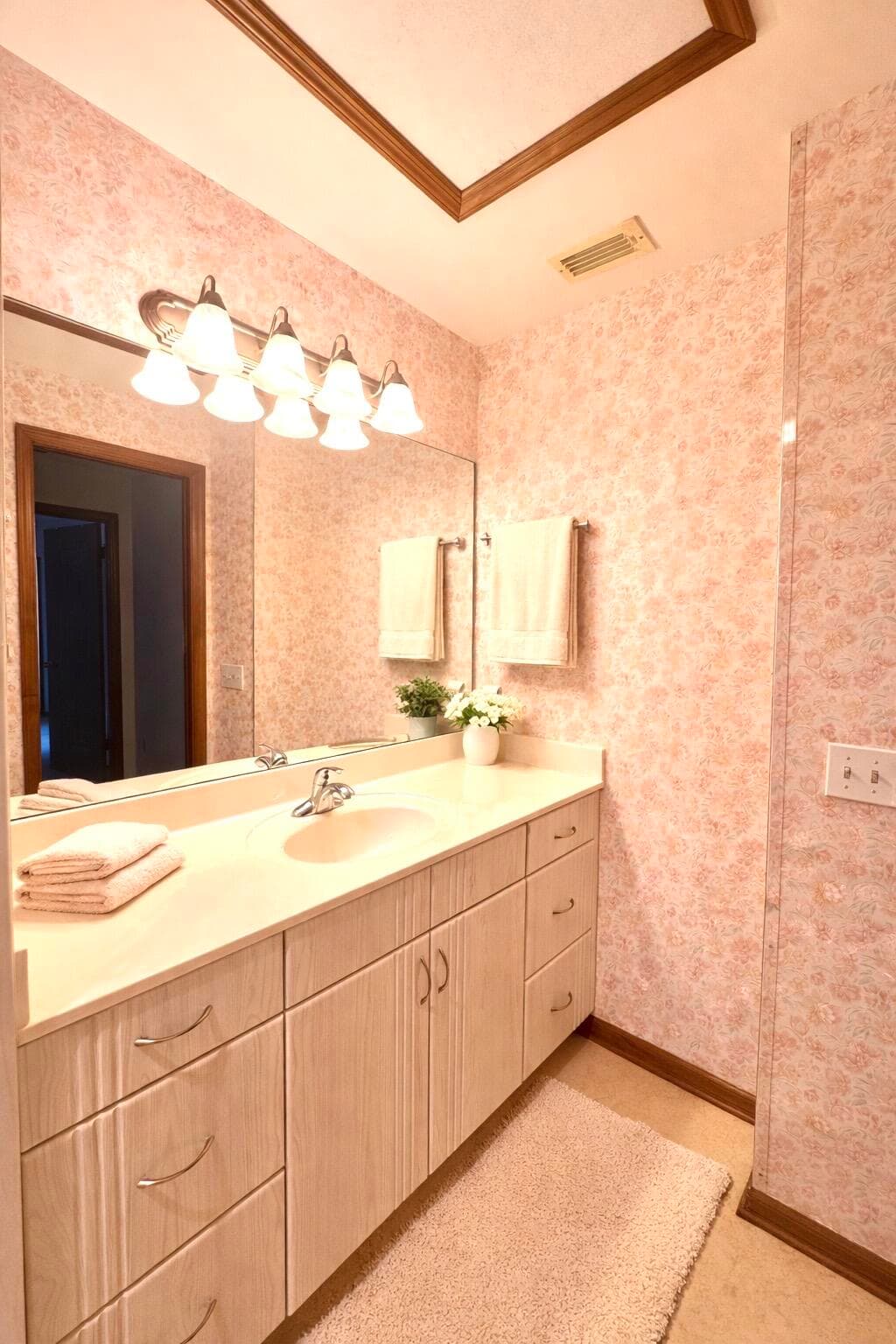 604 SE Castle Court D, Port St. Lucie, FL 34952 — photo 5 of 25