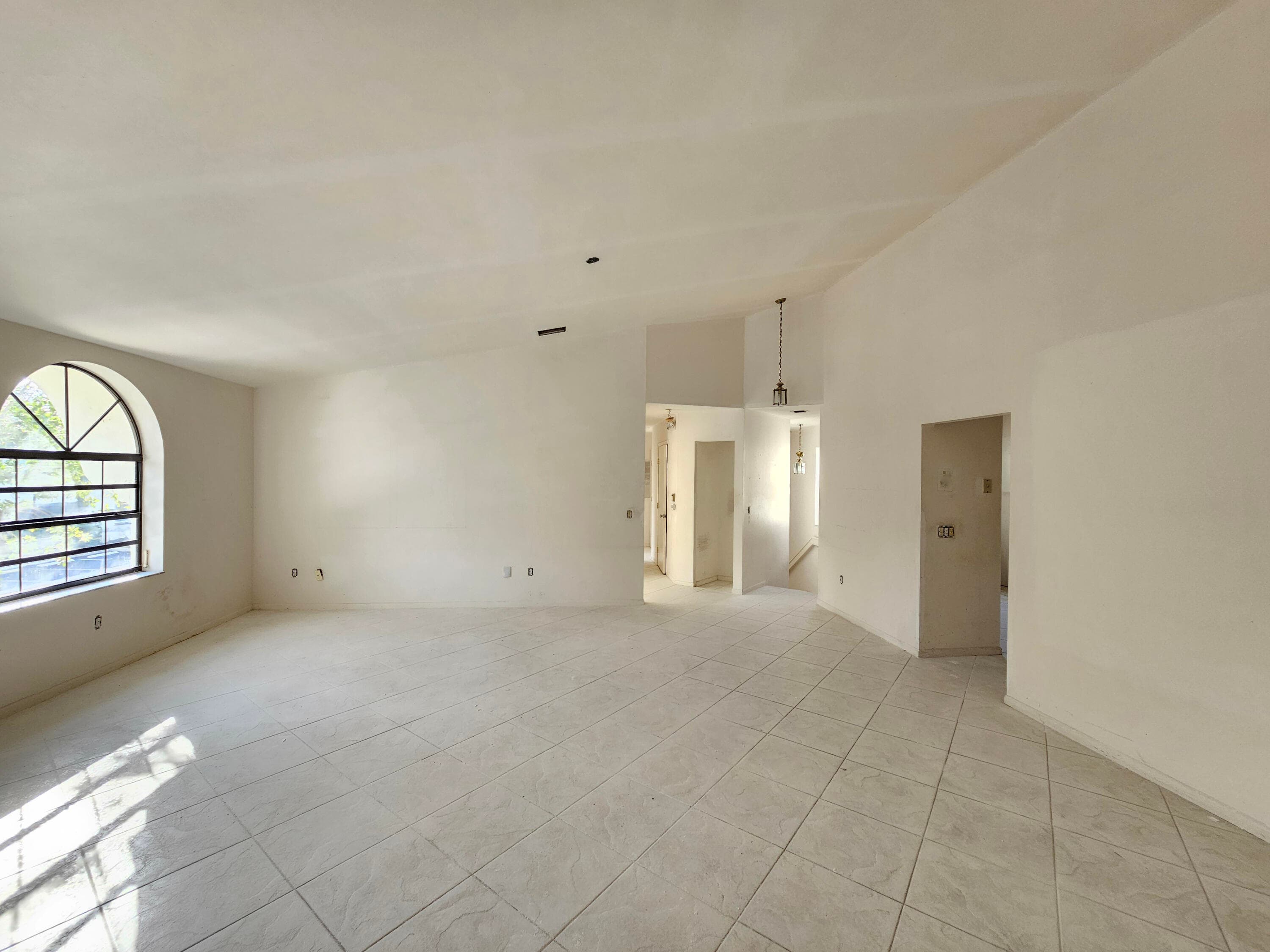 5235 Europa Drive O, Boynton Beach, FL 33437 — photo 8 of 25