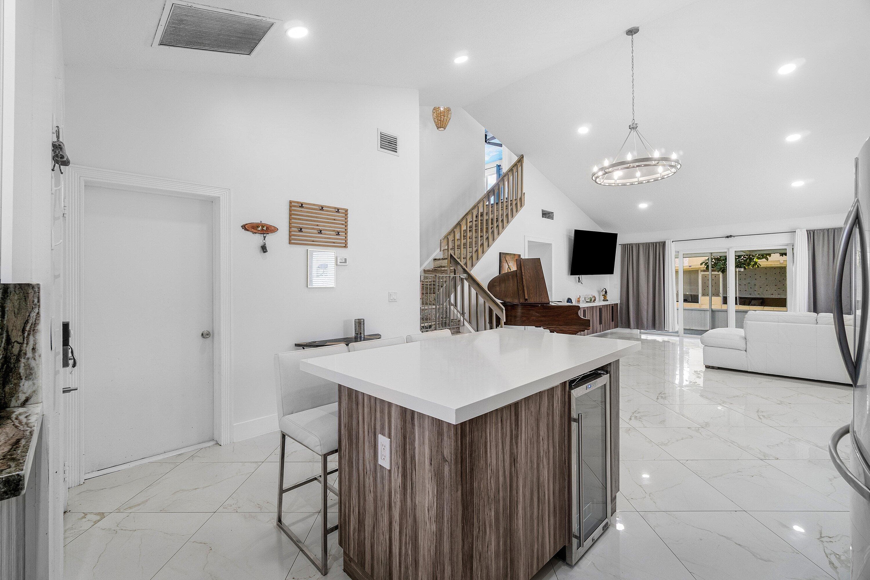 101 Azalea Circle, Boynton Beach, FL 33436 — photo 9 of 40