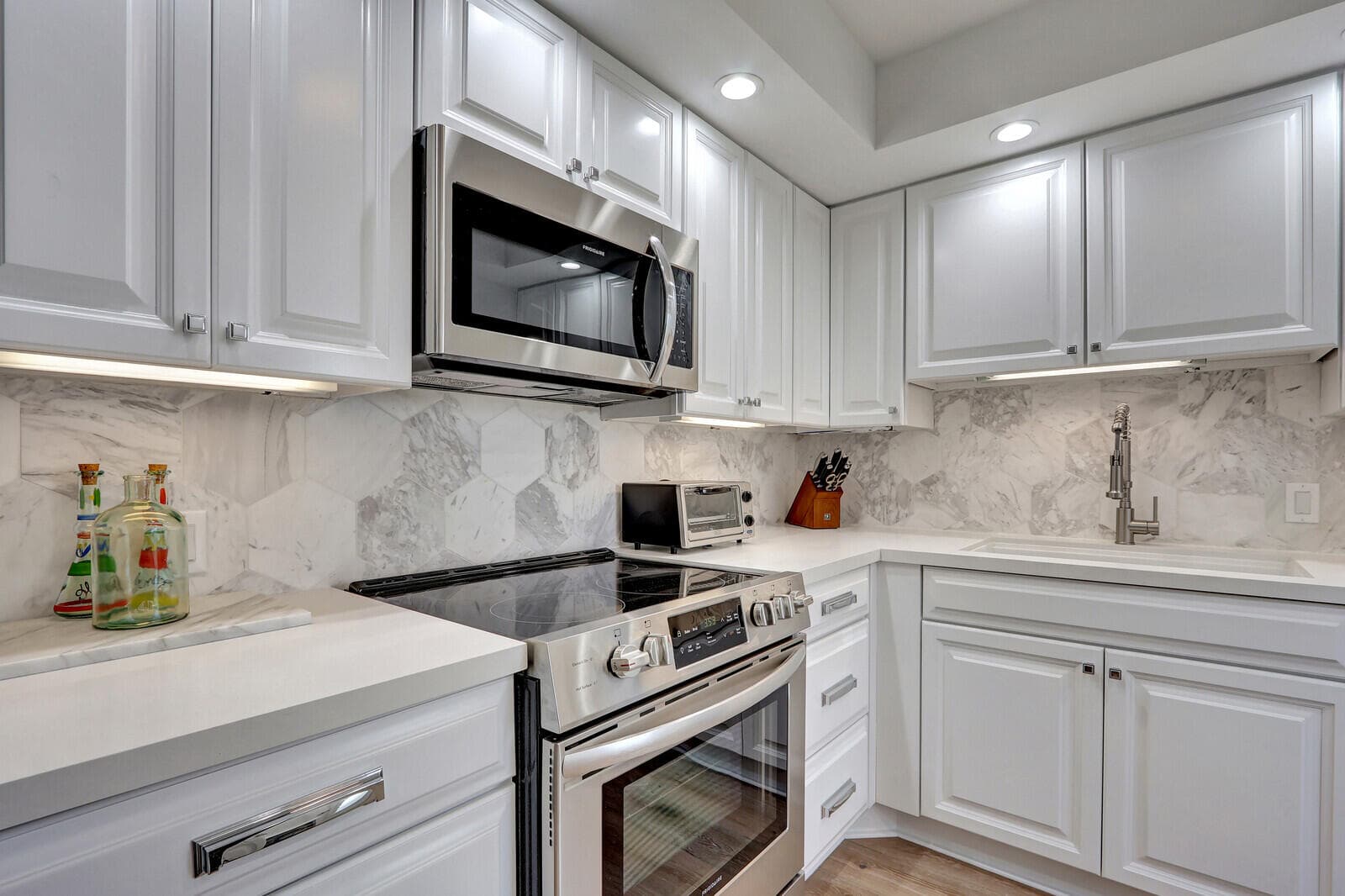 225 Beach Road 204, Tequesta, FL 33469 — photo 14 of 26
