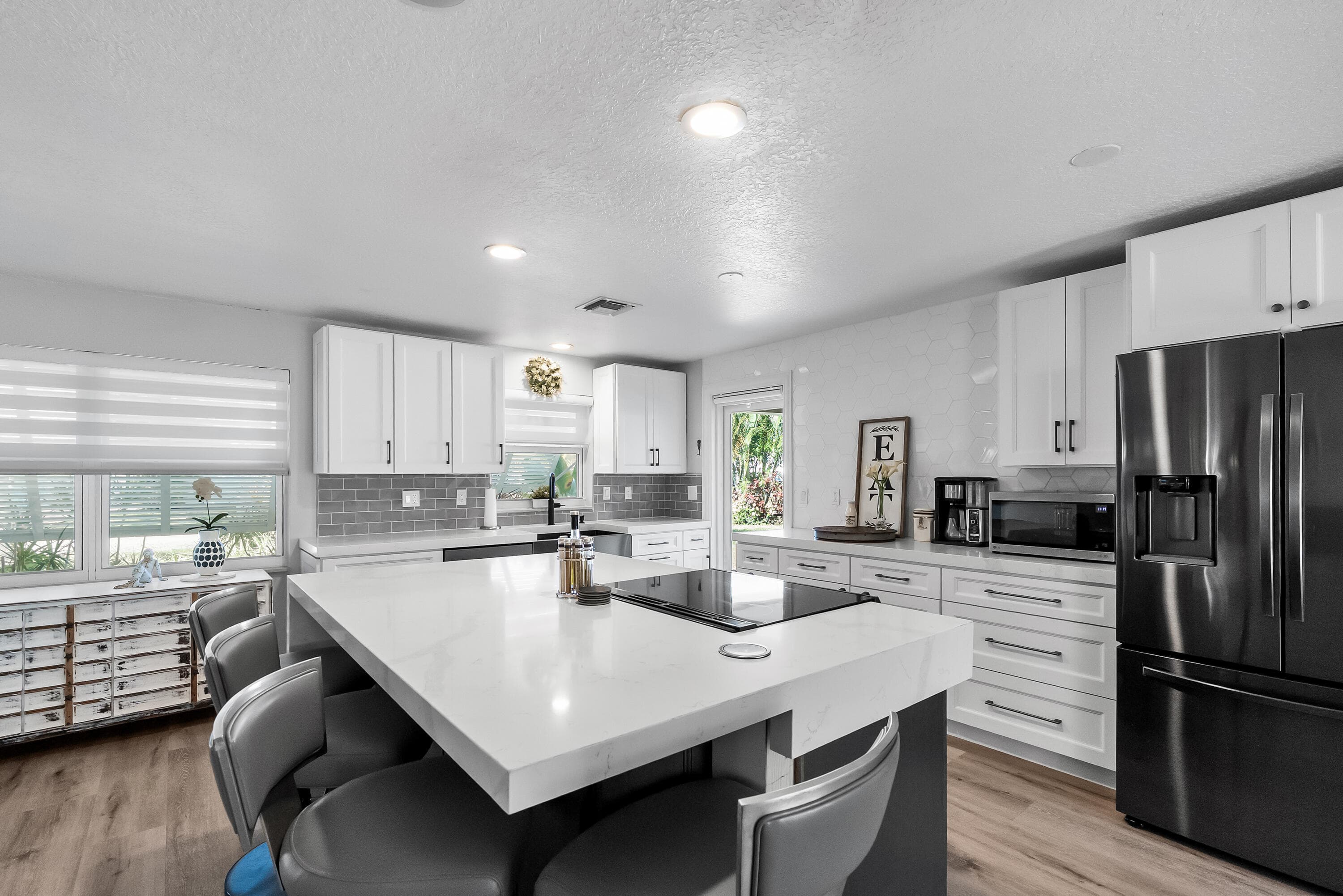 1605 Treemont Avenue, Jupiter, FL 33469 — photo 9 of 34