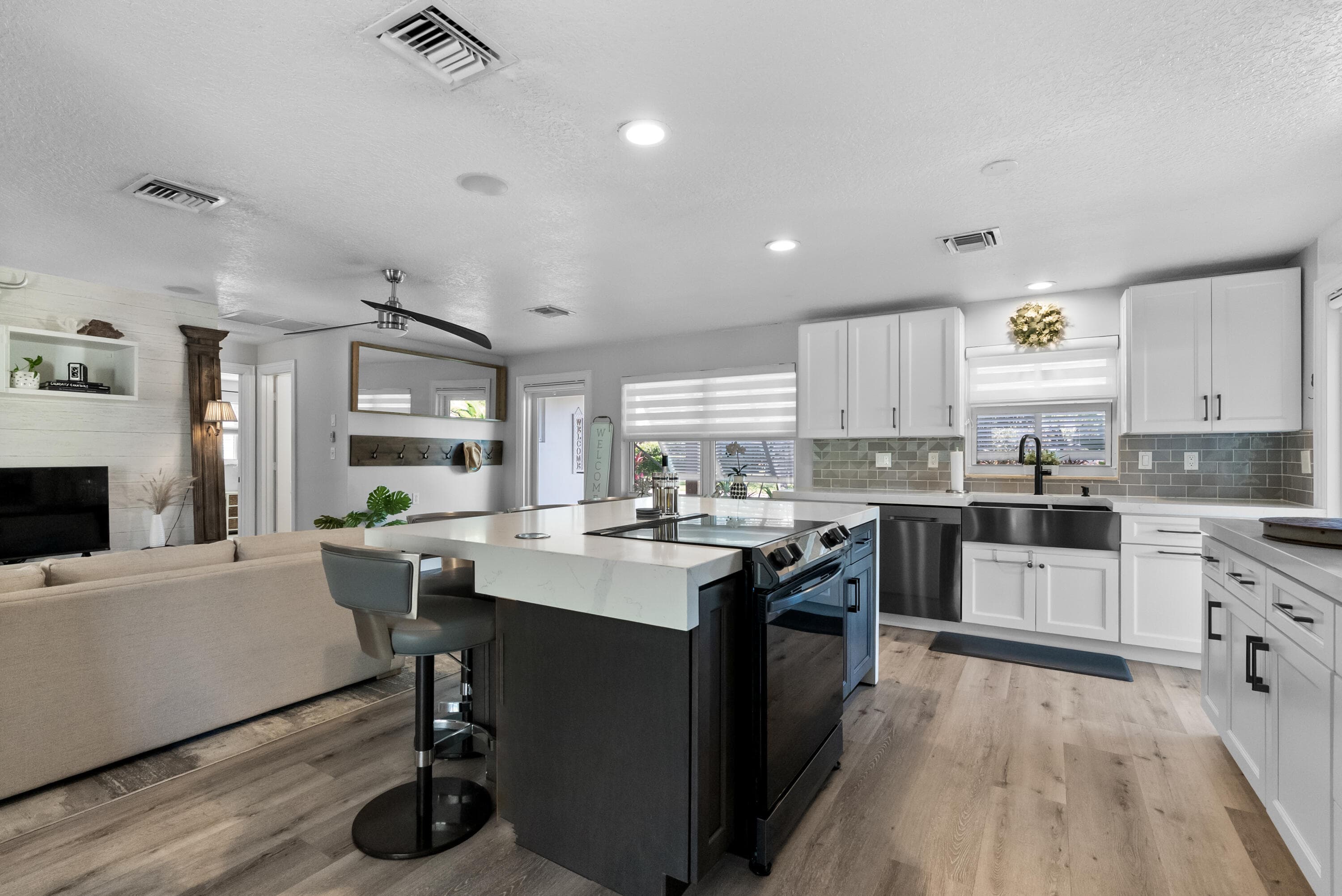 1605 Treemont Avenue, Jupiter, FL 33469 — photo 11 of 34