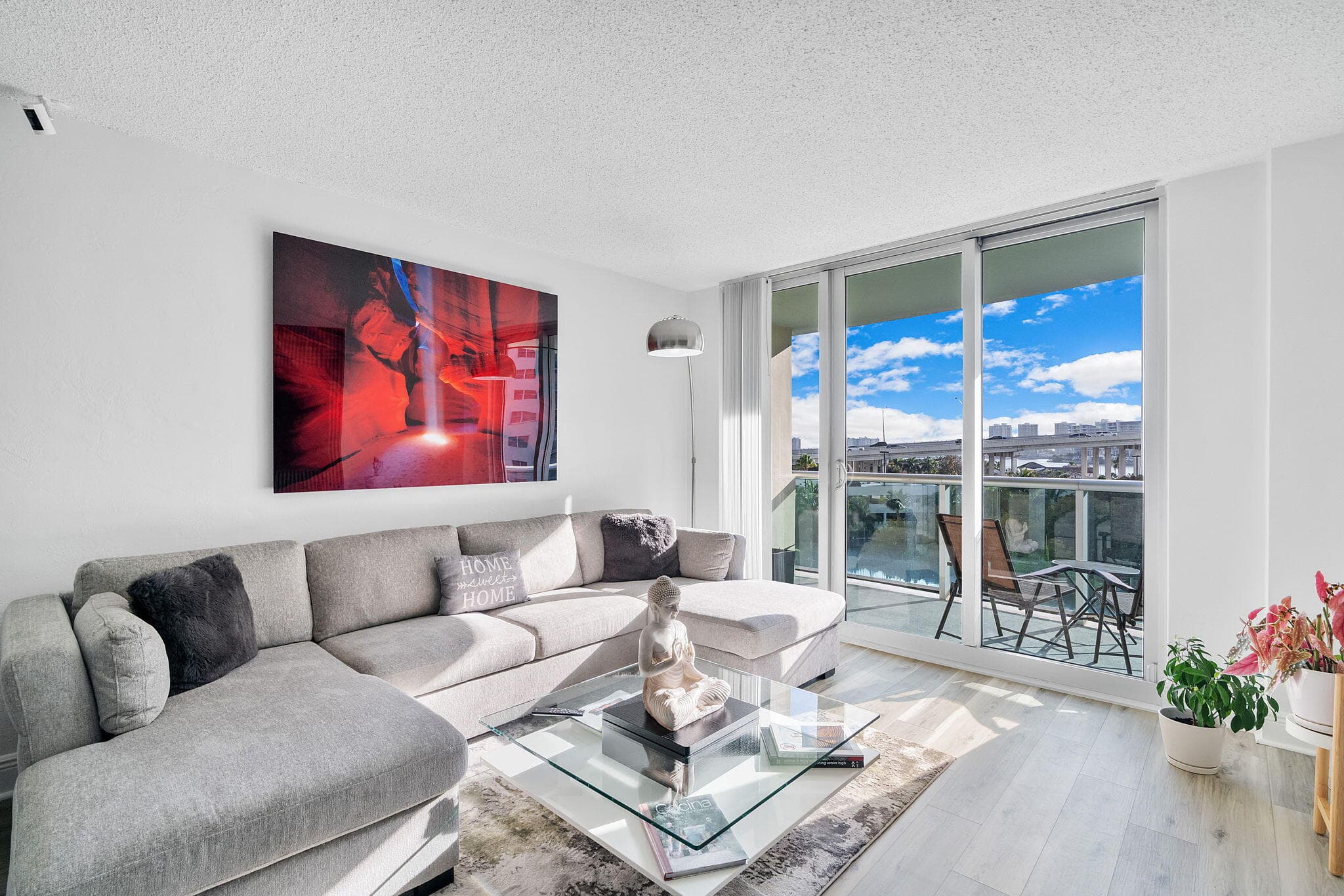 19380 Collins Avenue 523, Sunny Isles Beach, FL 33160 — photo 1 of 32