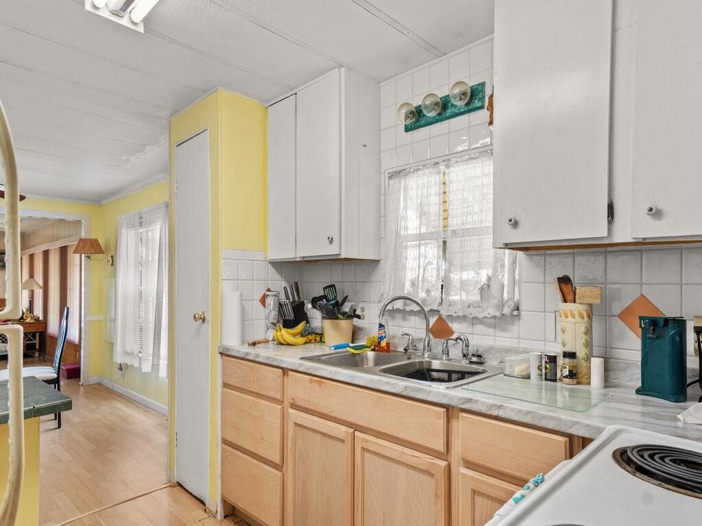 1 Castilla Lane, Port St. Lucie, FL 34952 — photo 14 of 37