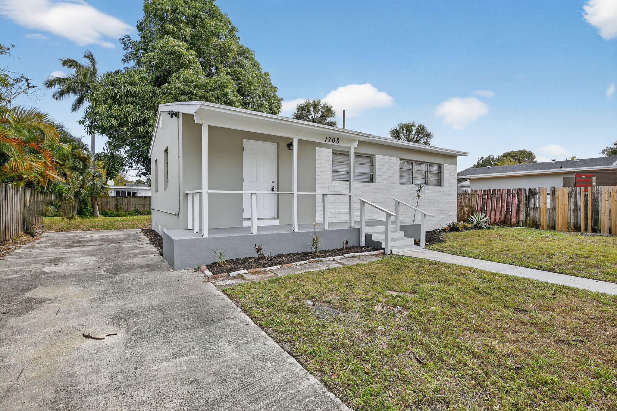1708 NW 8th Avenue, Fort Lauderdale, FL 33311 — photo 3 of 26
