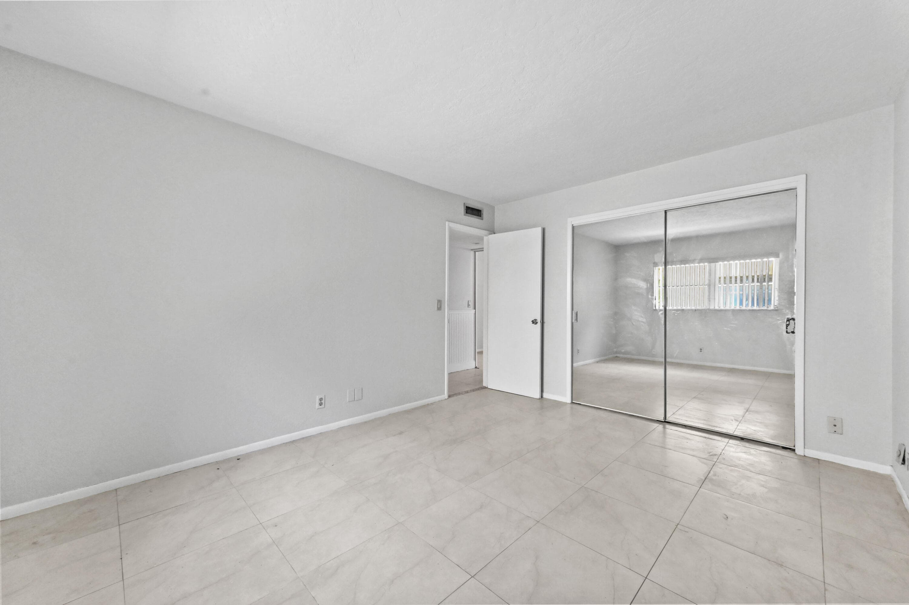 240 Croton Avenue 102, Lantana, FL 33462 — photo 12 of 18