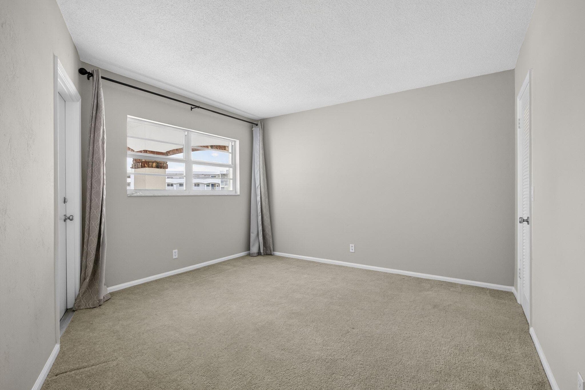 28 Yacht Club Drive 309, North Palm Beach, FL 33408 — photo 15 of 26
