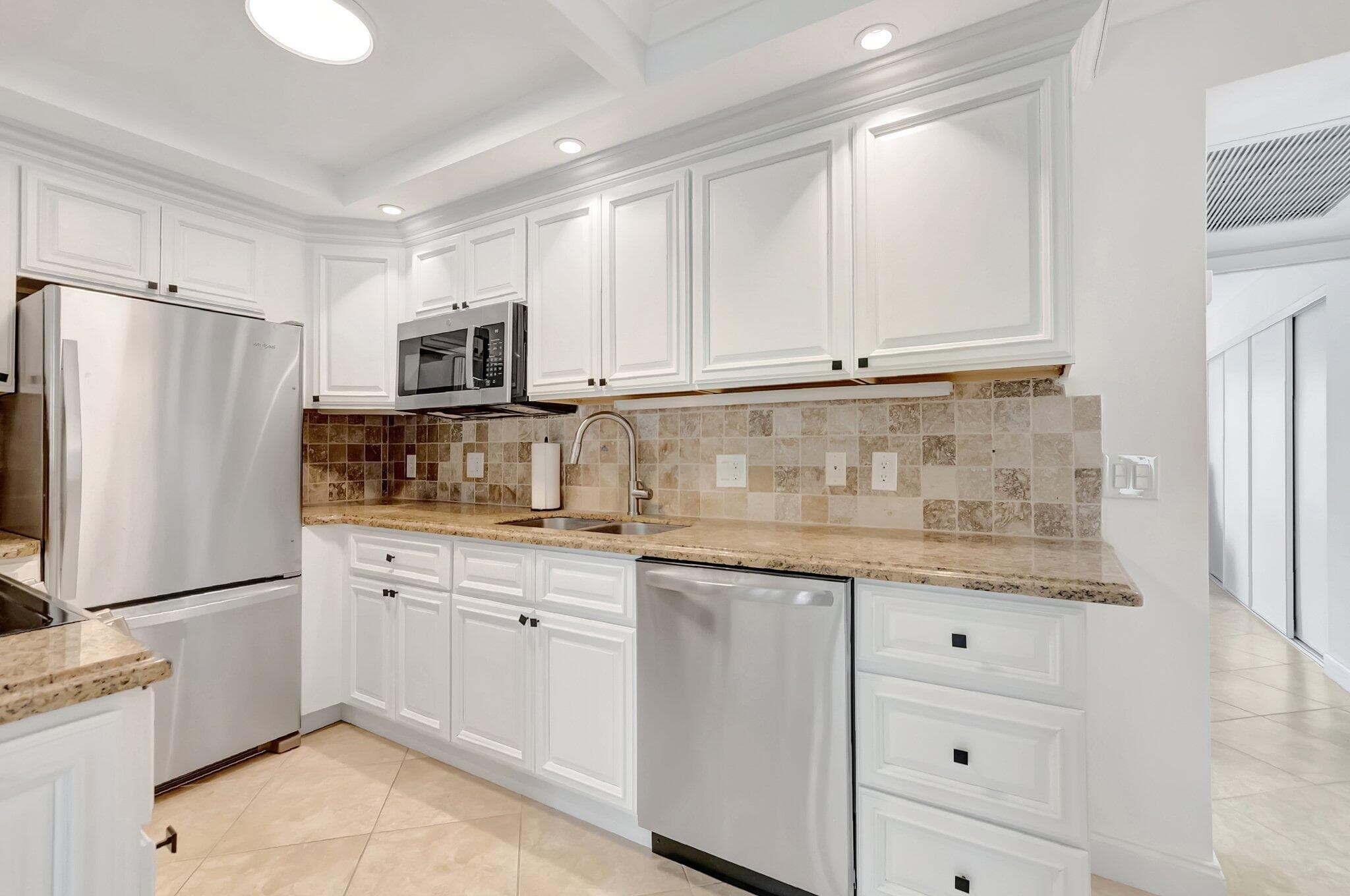 1072 Yarmouth D 1072, Boca Raton, FL 33434 — photo 14 of 62