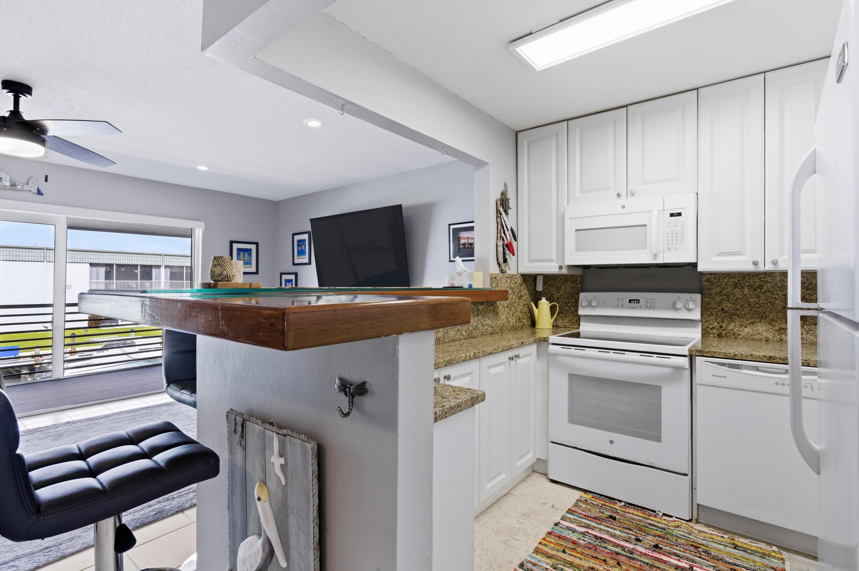 117 Lehane Terrace 205, North Palm Beach, FL 33408 — photo 12 of 23