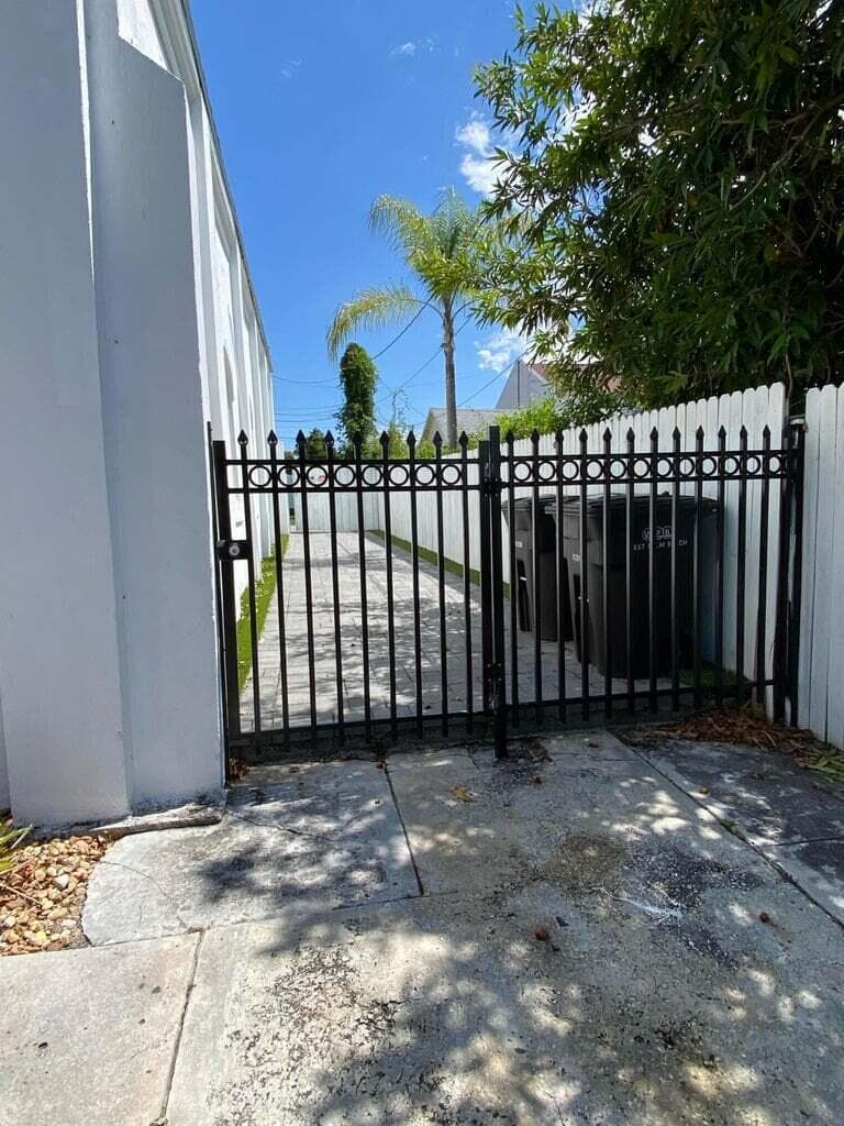 816 9th Street, West Palm Beach, FL 33401 — photo 4 of 13
