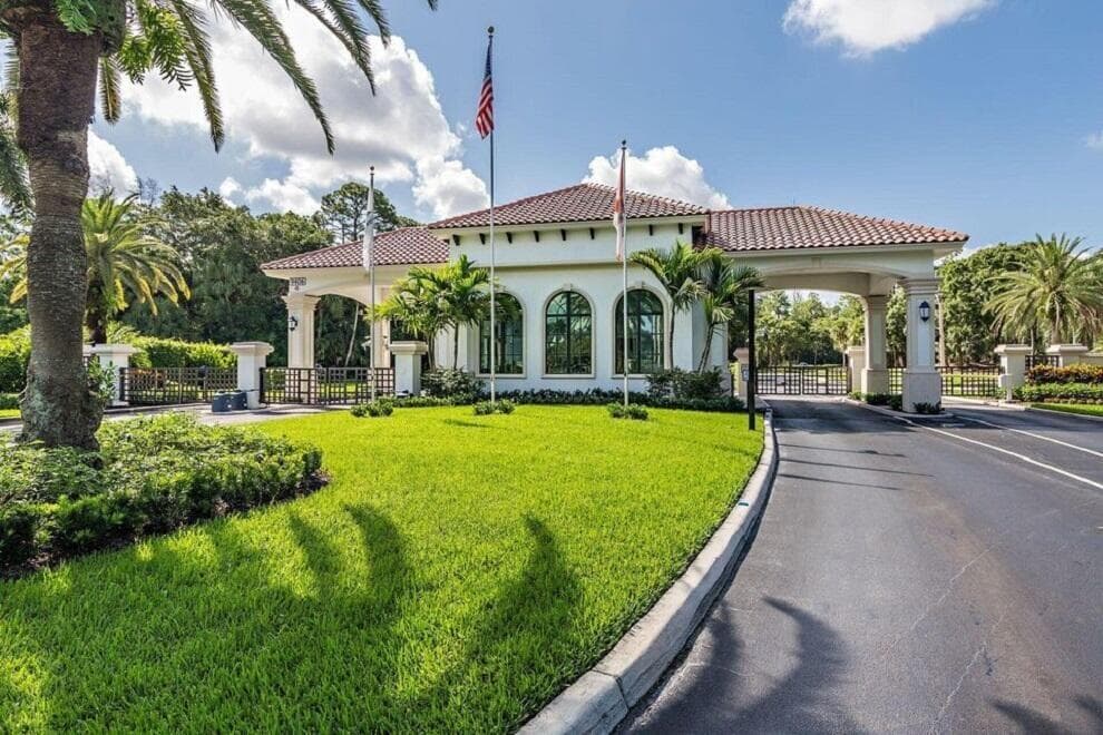 9213 Heathridge Drive, West Palm Beach, FL 33411 — photo 52 of 57