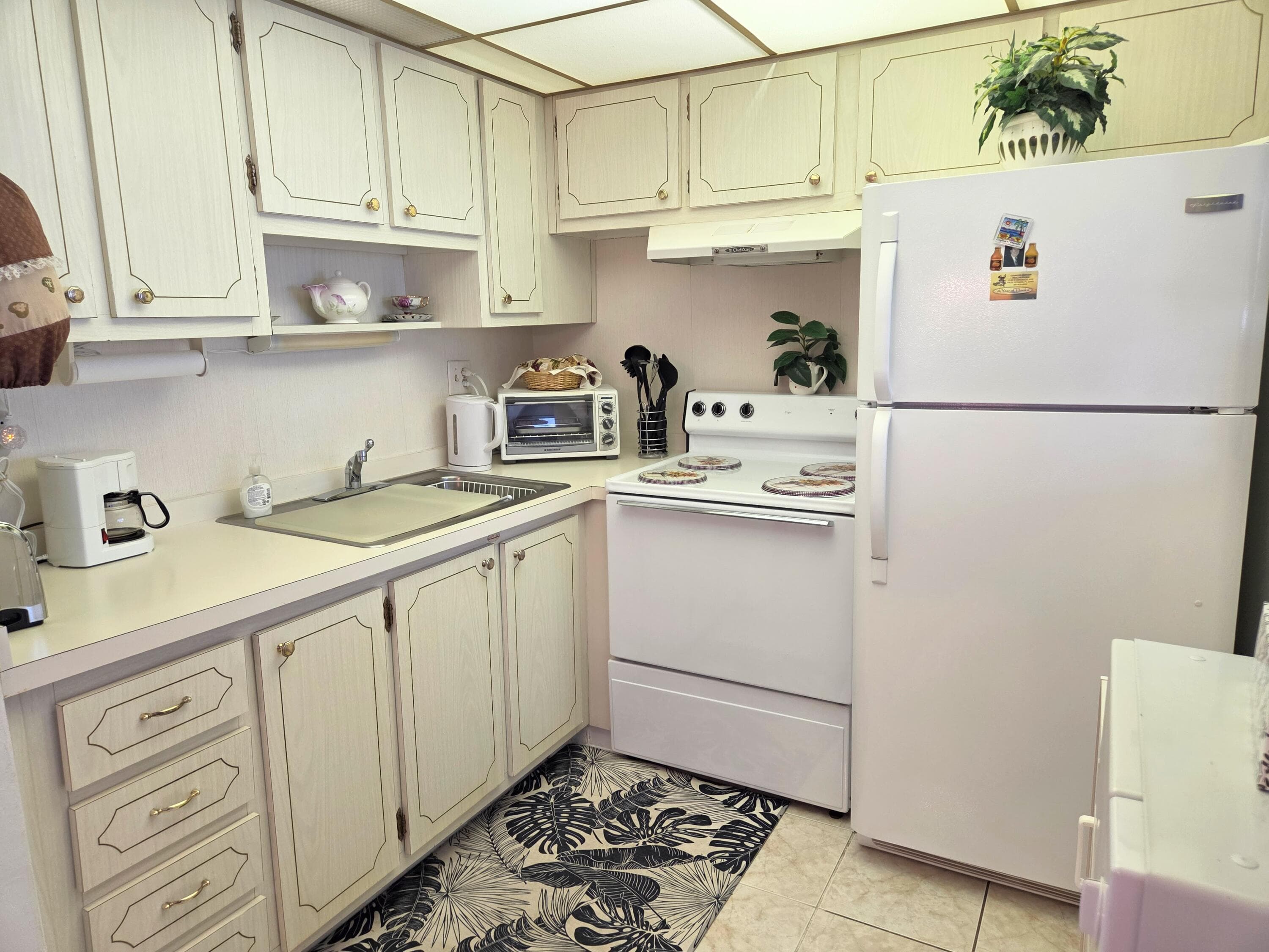 2180 Lake Osborne Drive 7, Lake Worth Beach, FL 33461 — photo 11 of 22