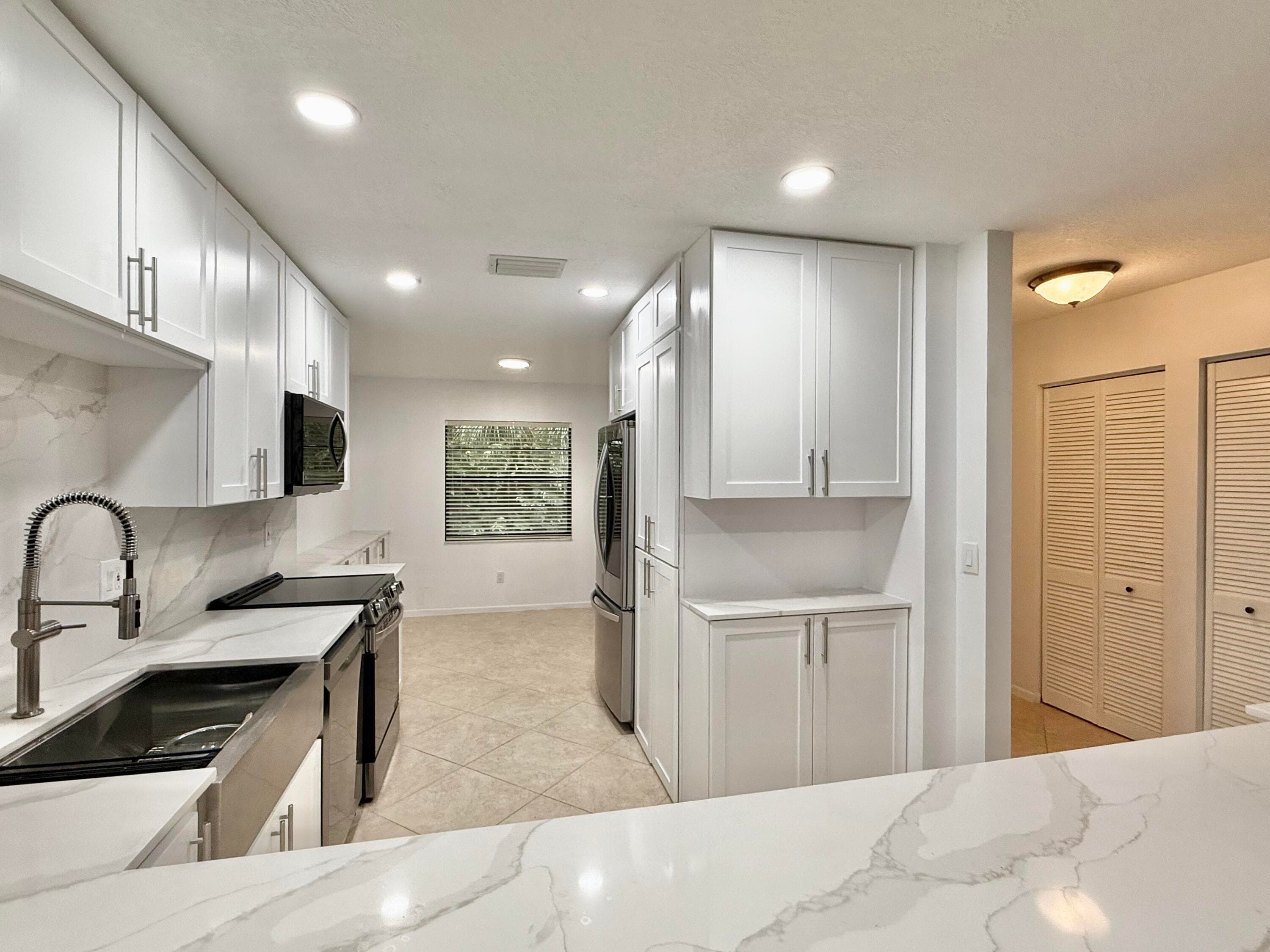 22 Westgate Lane 22h, Boynton Beach, FL 33436 — photo 4 of 34